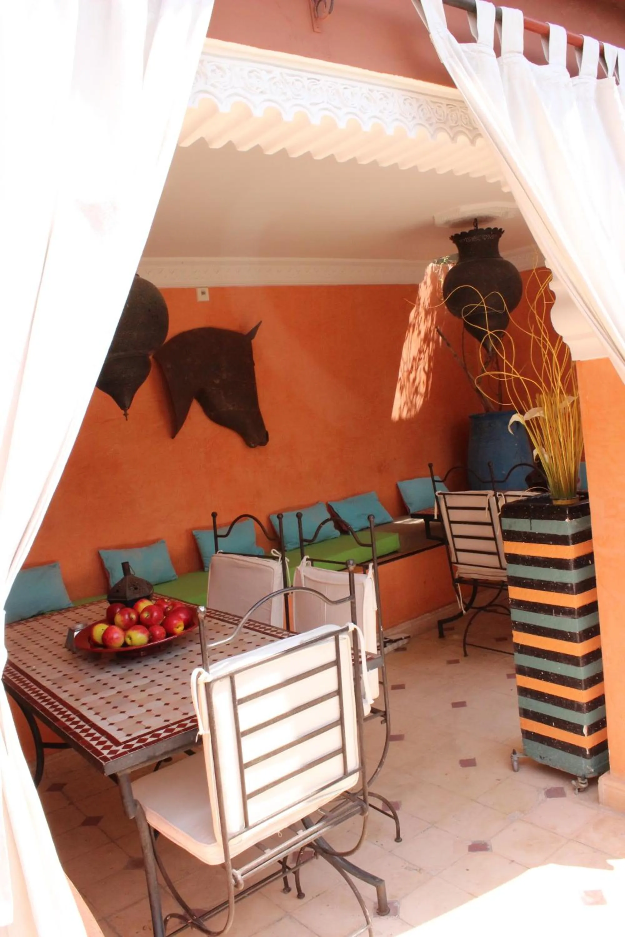 Restaurant/places to eat in Riad Eloise