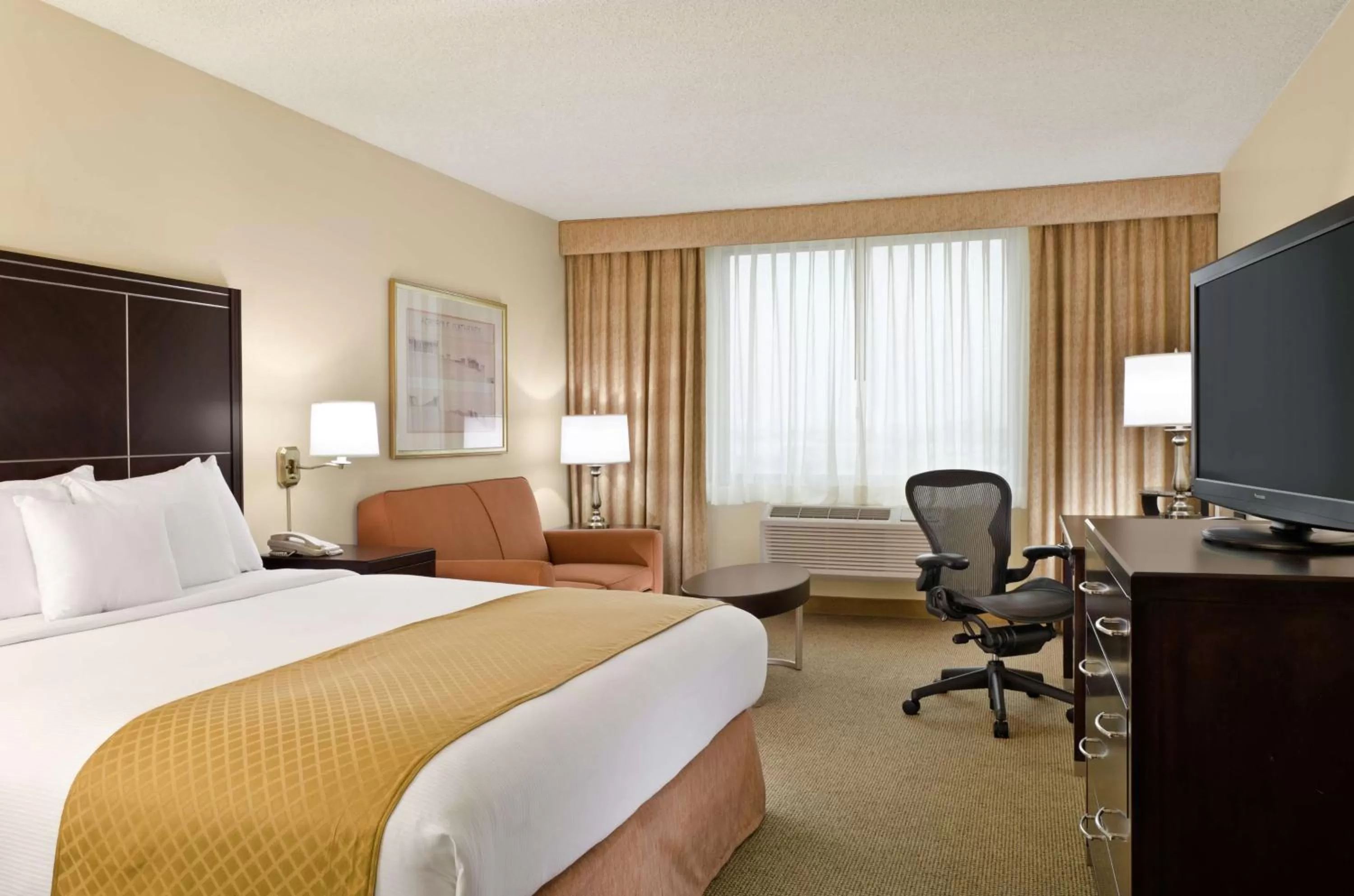 Premium Room in DoubleTree by Hilton Los Angeles/Commerce