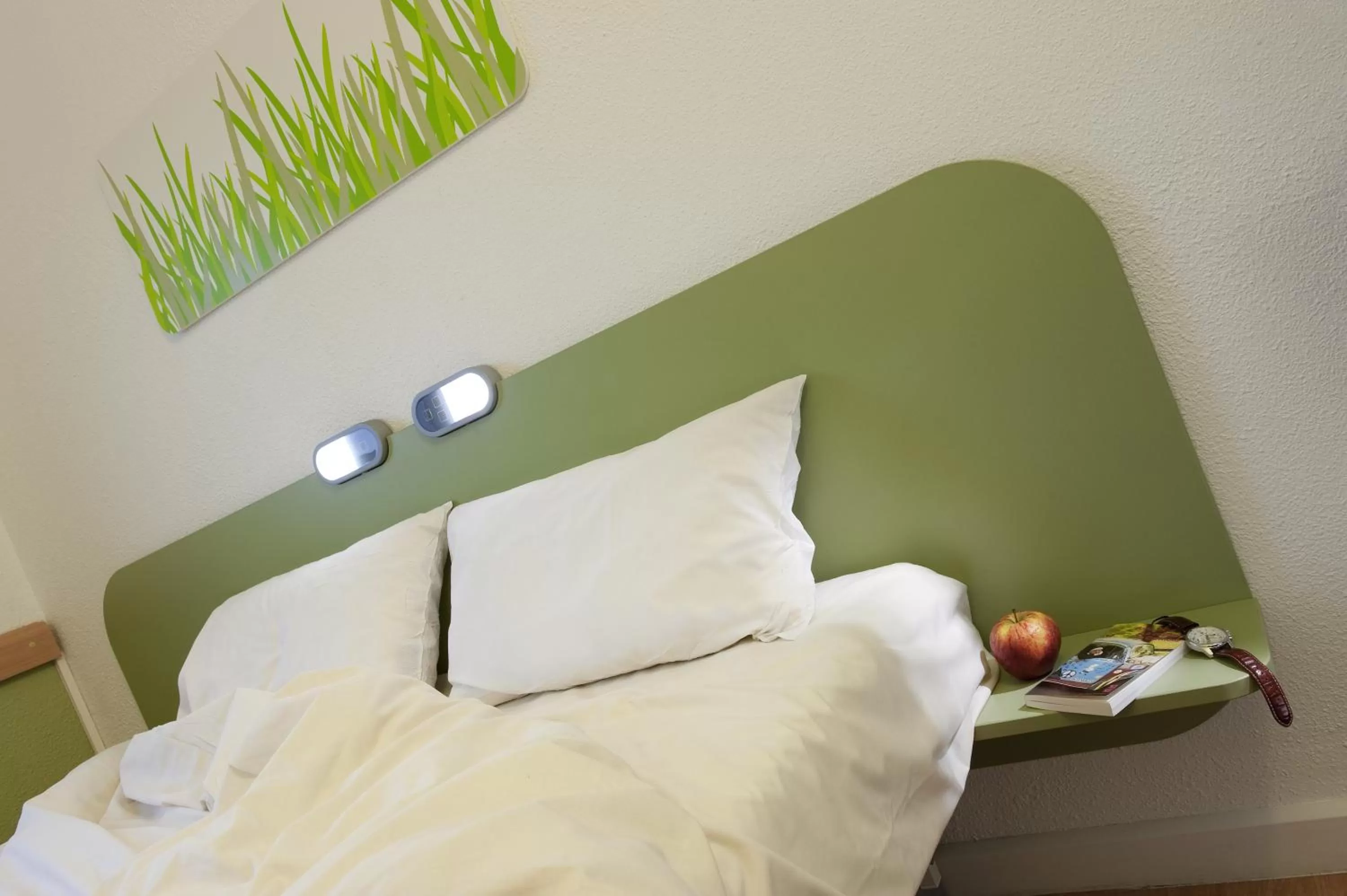 Bed in Ibis Budget Montelimar