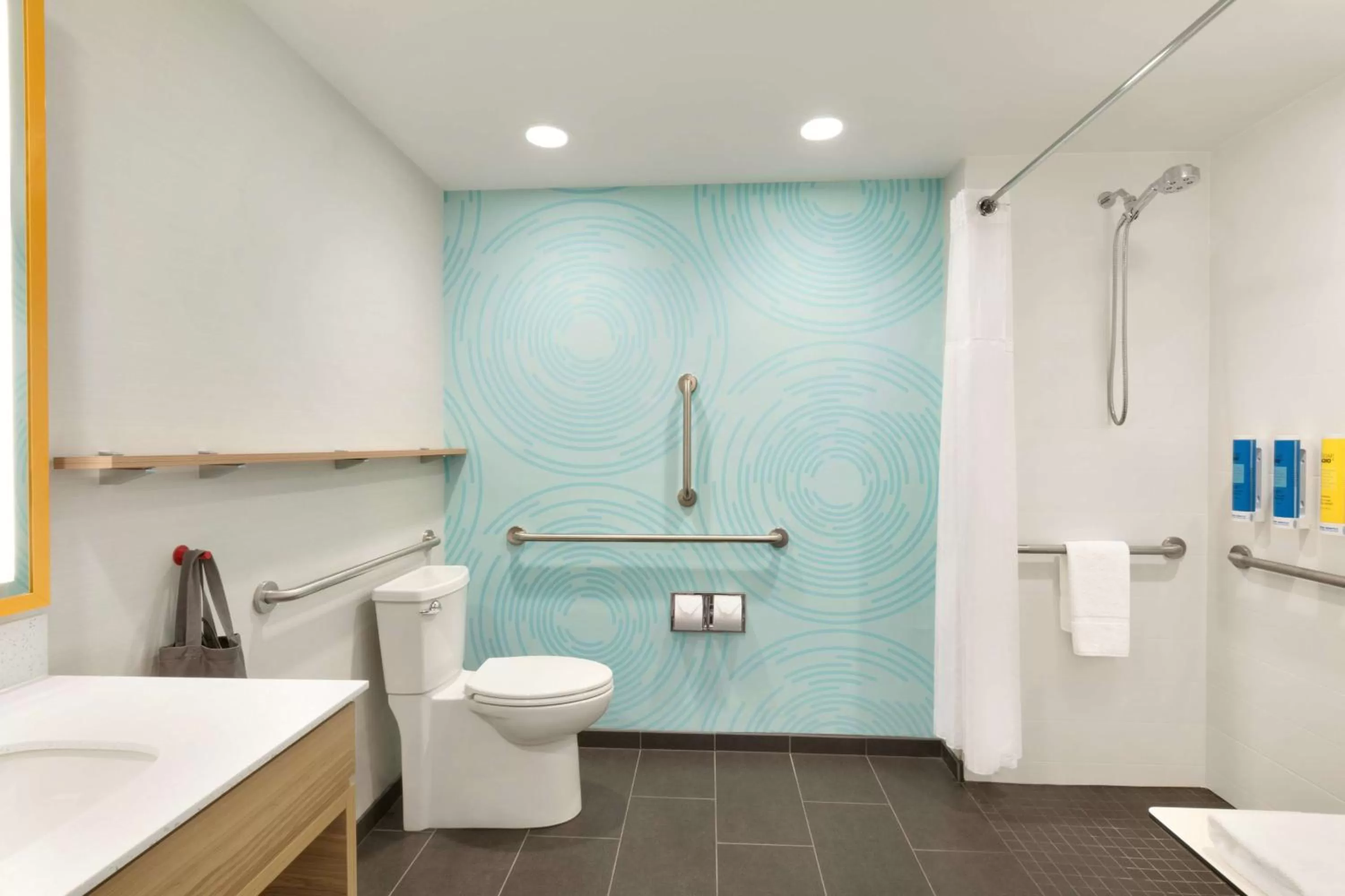 Bathroom in Tru By Hilton Cheyenne