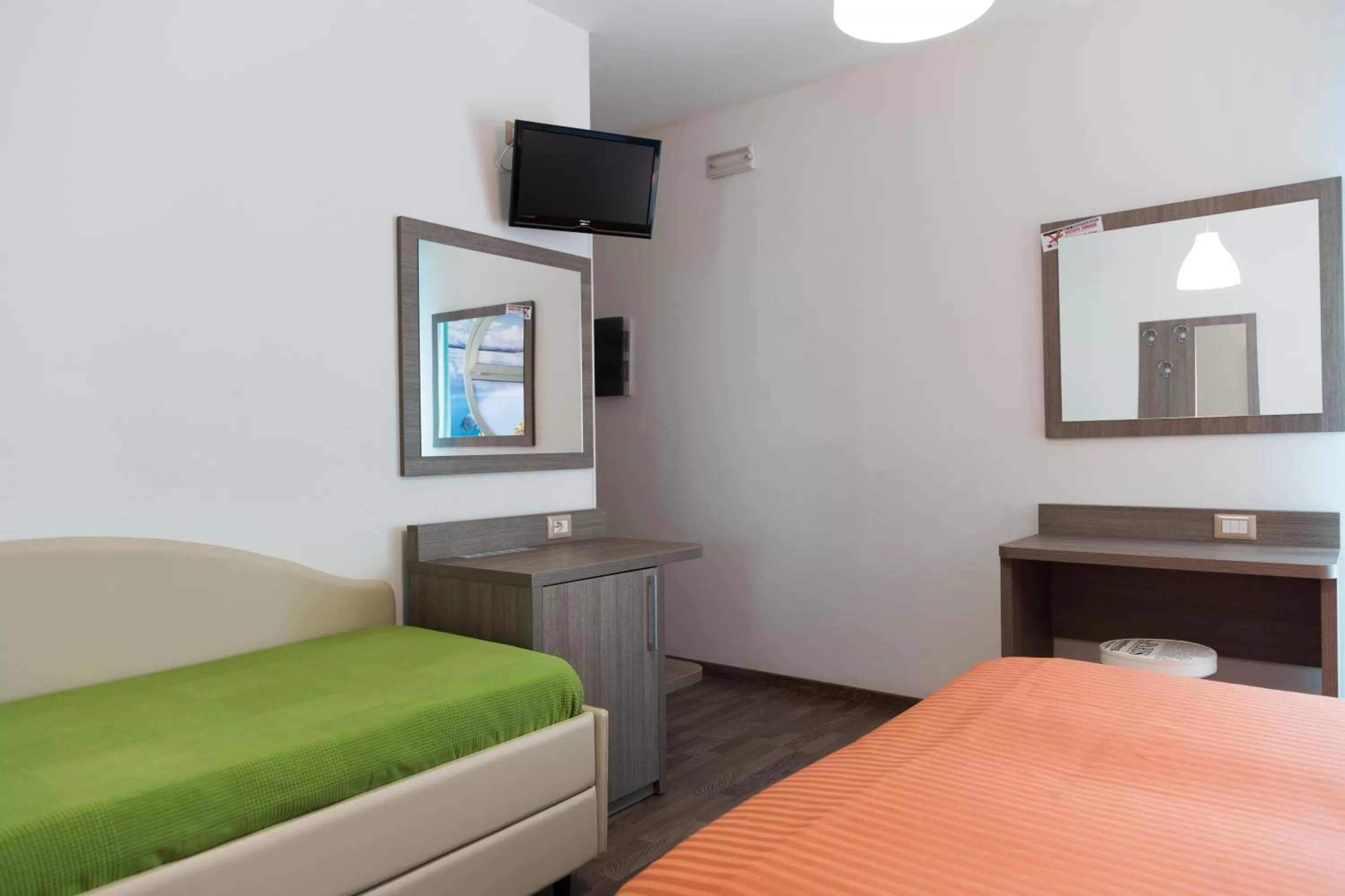 bunk bed, Bed in Hotel Miramare