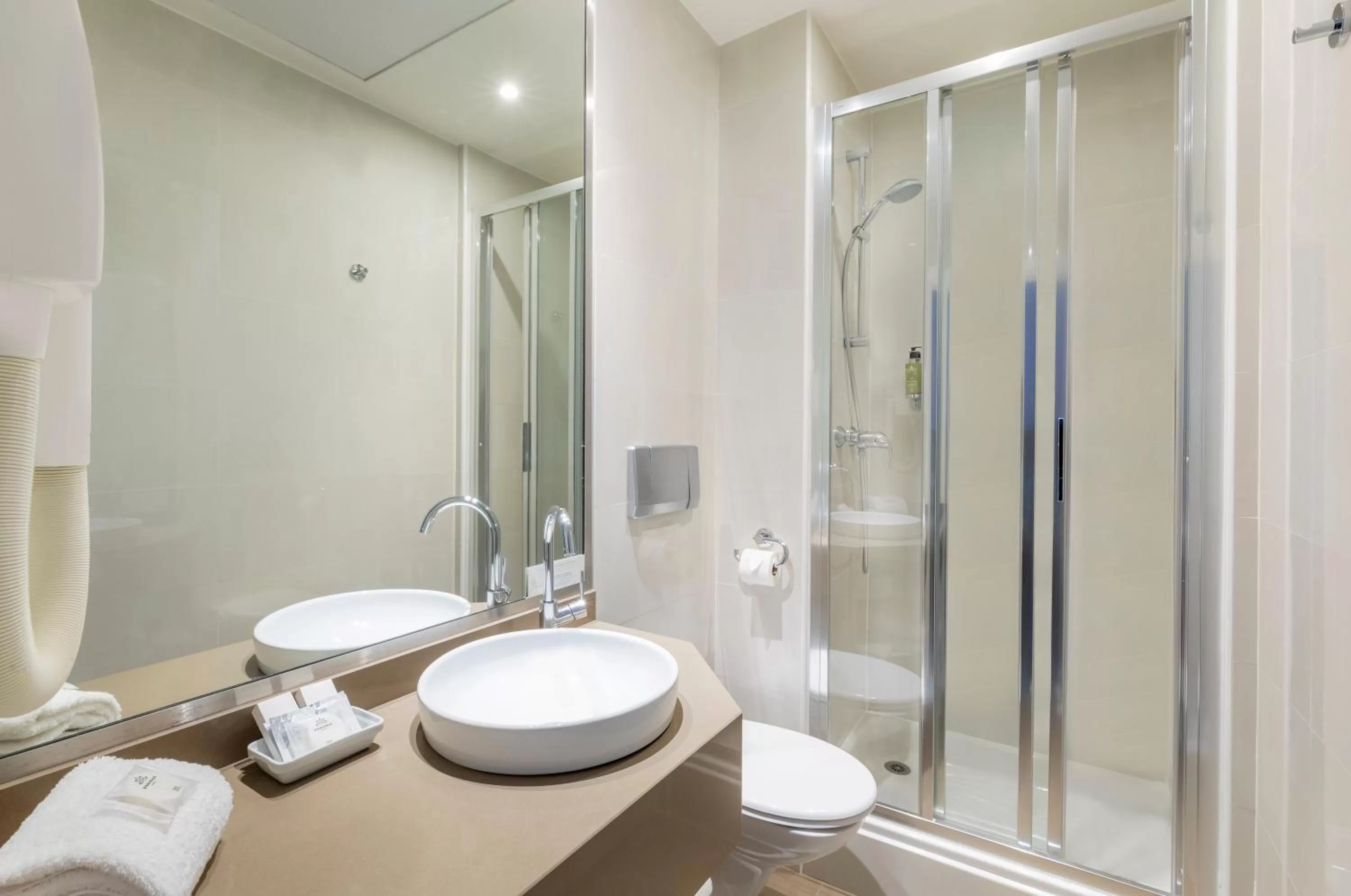 Bathroom in Elysées Ceramic