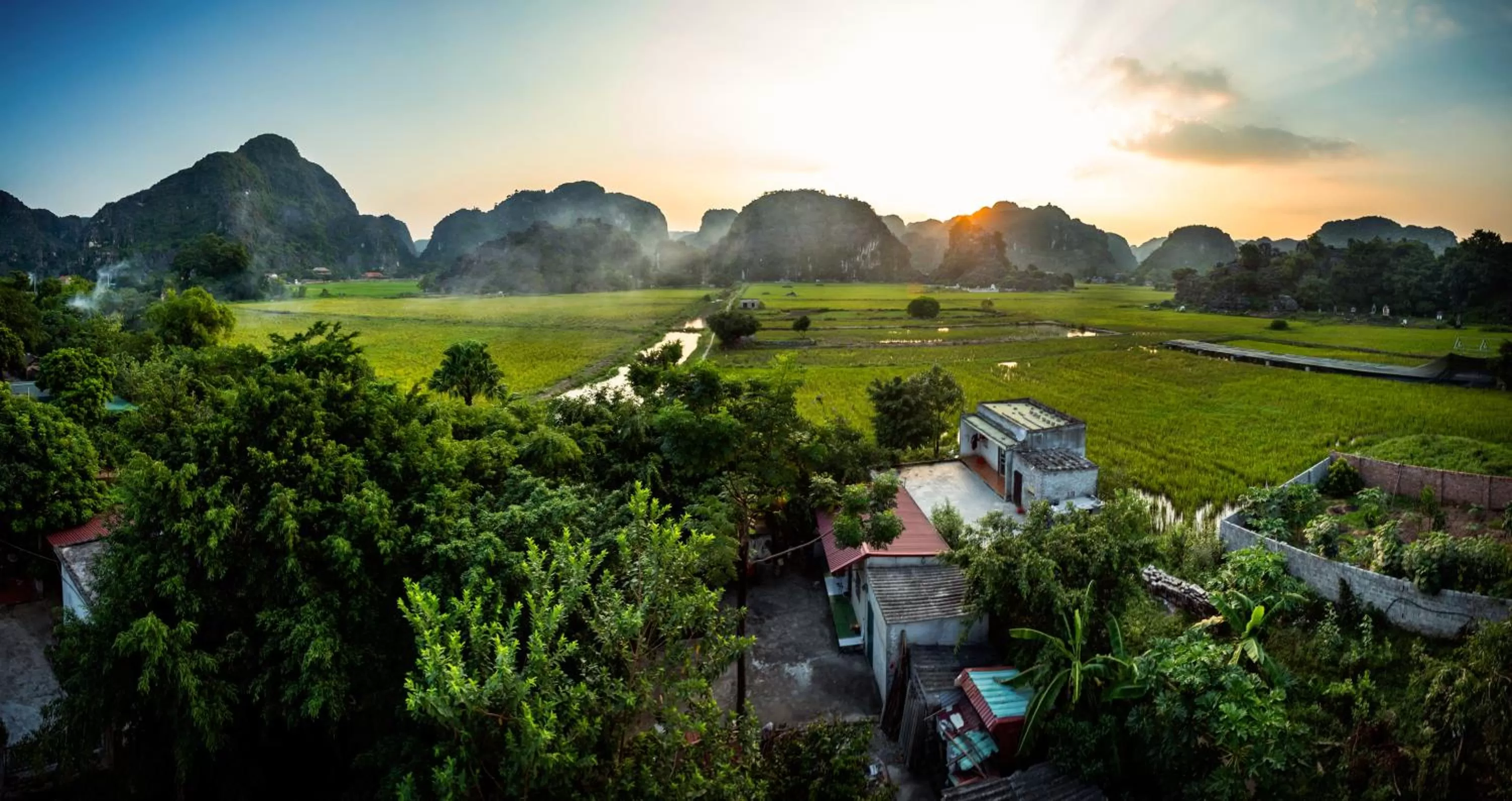 Asian breakfast in Hang Mua Central Homestay
