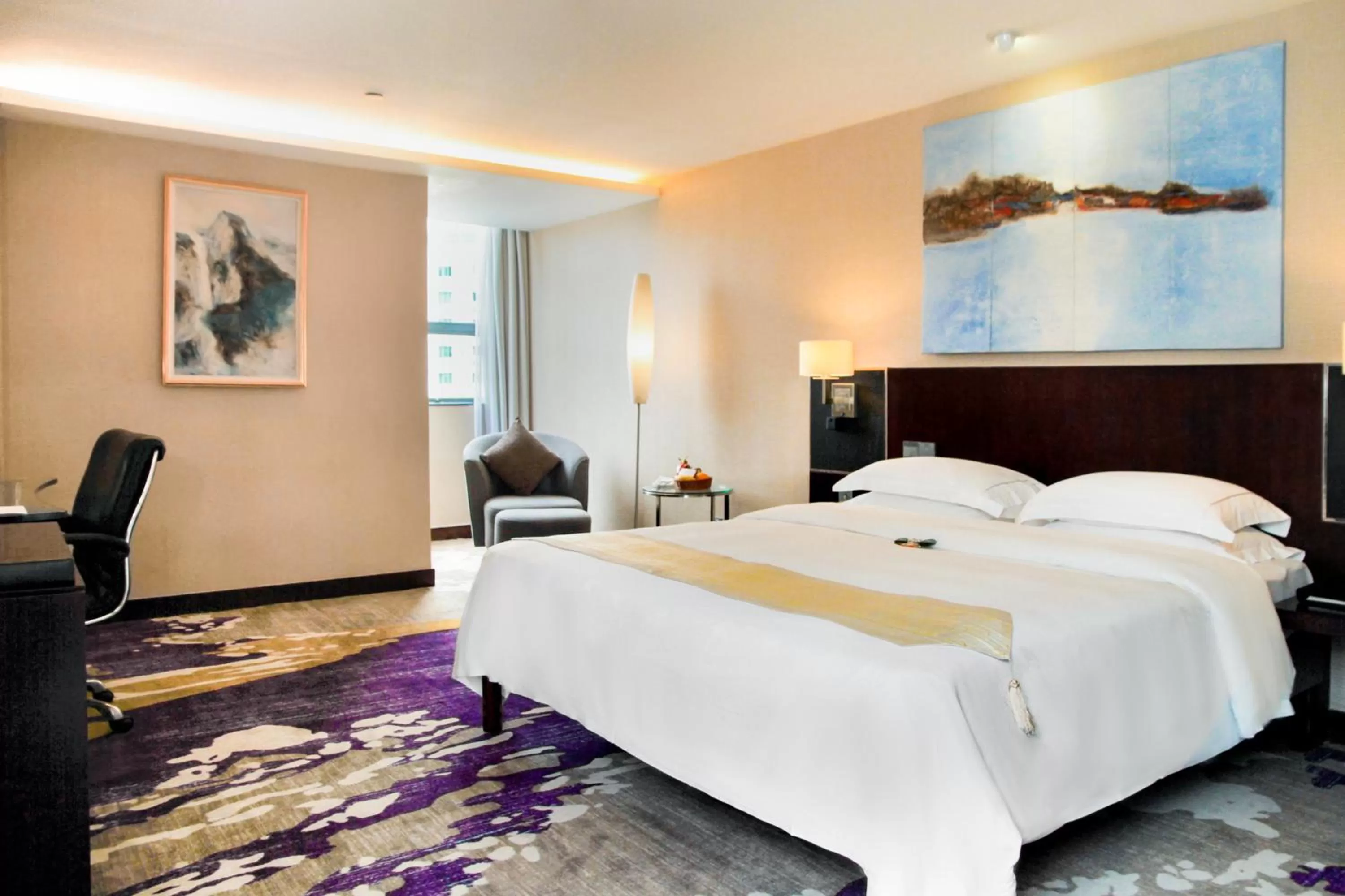 Bedroom in The Pavilion Century Tower (Huaqiang NorthBusiness Zone)