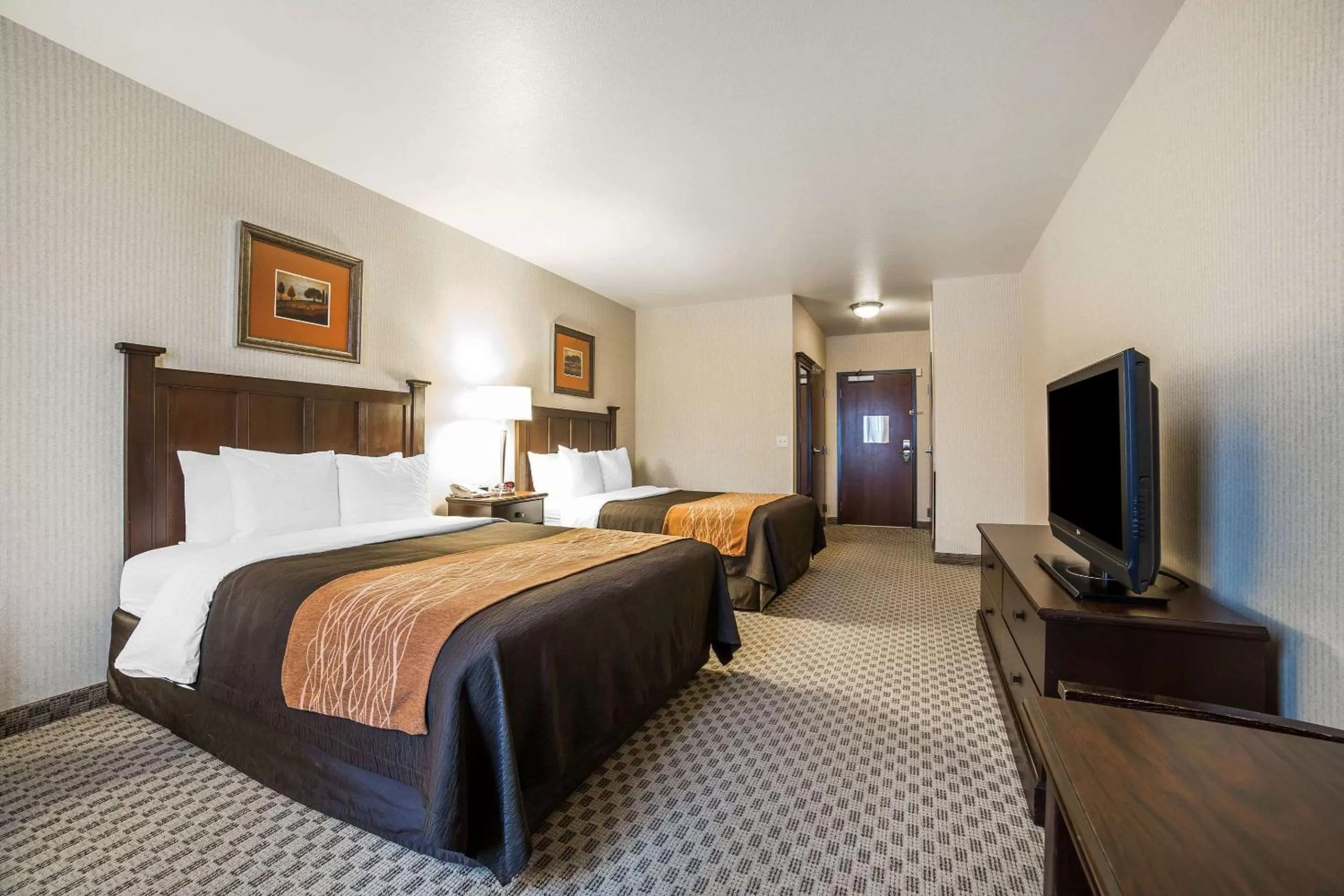 Photo of the whole room, Bed in Comfort Inn & Suites Henderson - Las Vegas