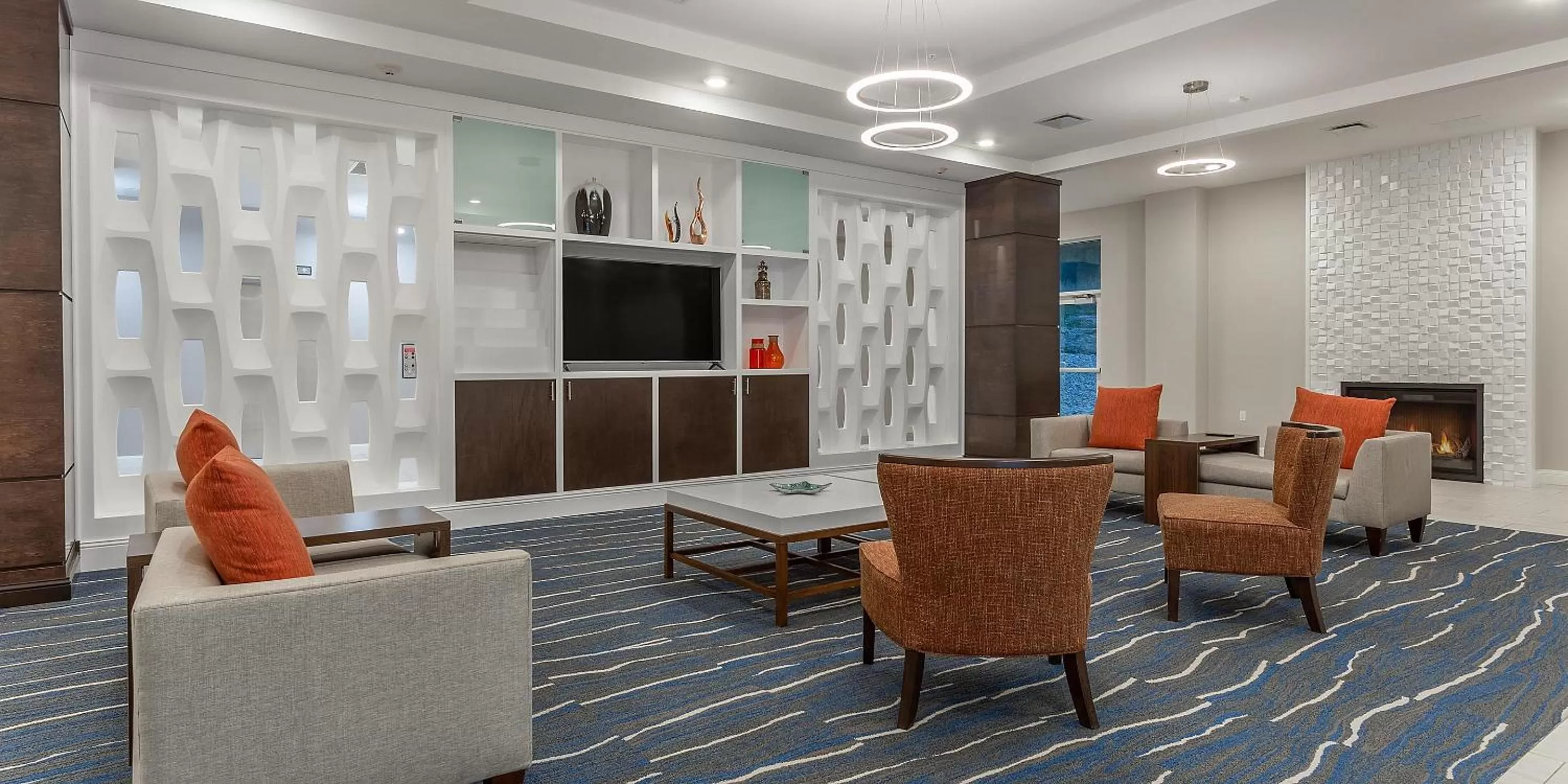 Lounge or bar in Holiday Inn & Suites - Jefferson City by IHG