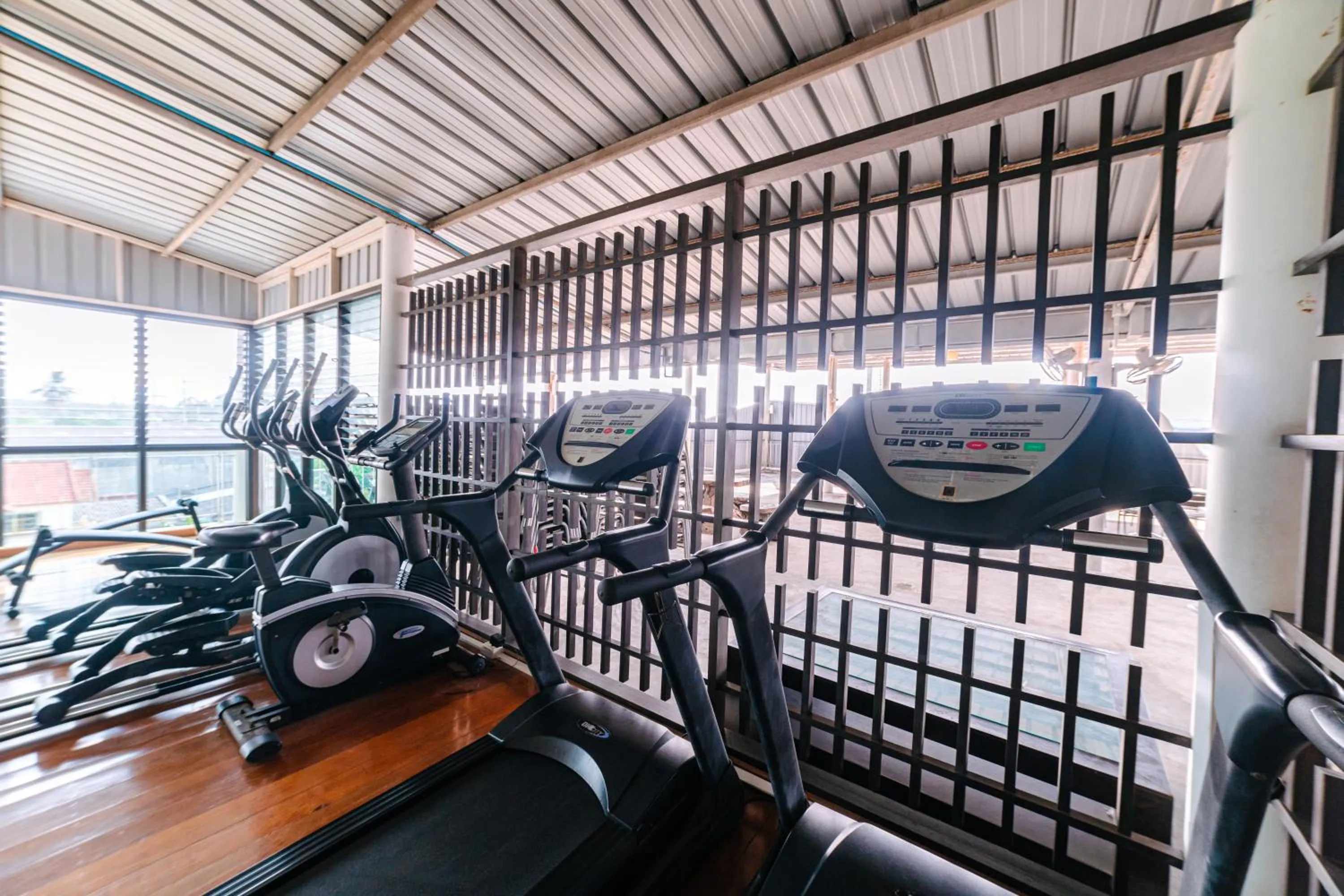 Fitness centre/facilities in Ratana Hotel Sakdidet, PHUKET TOWN