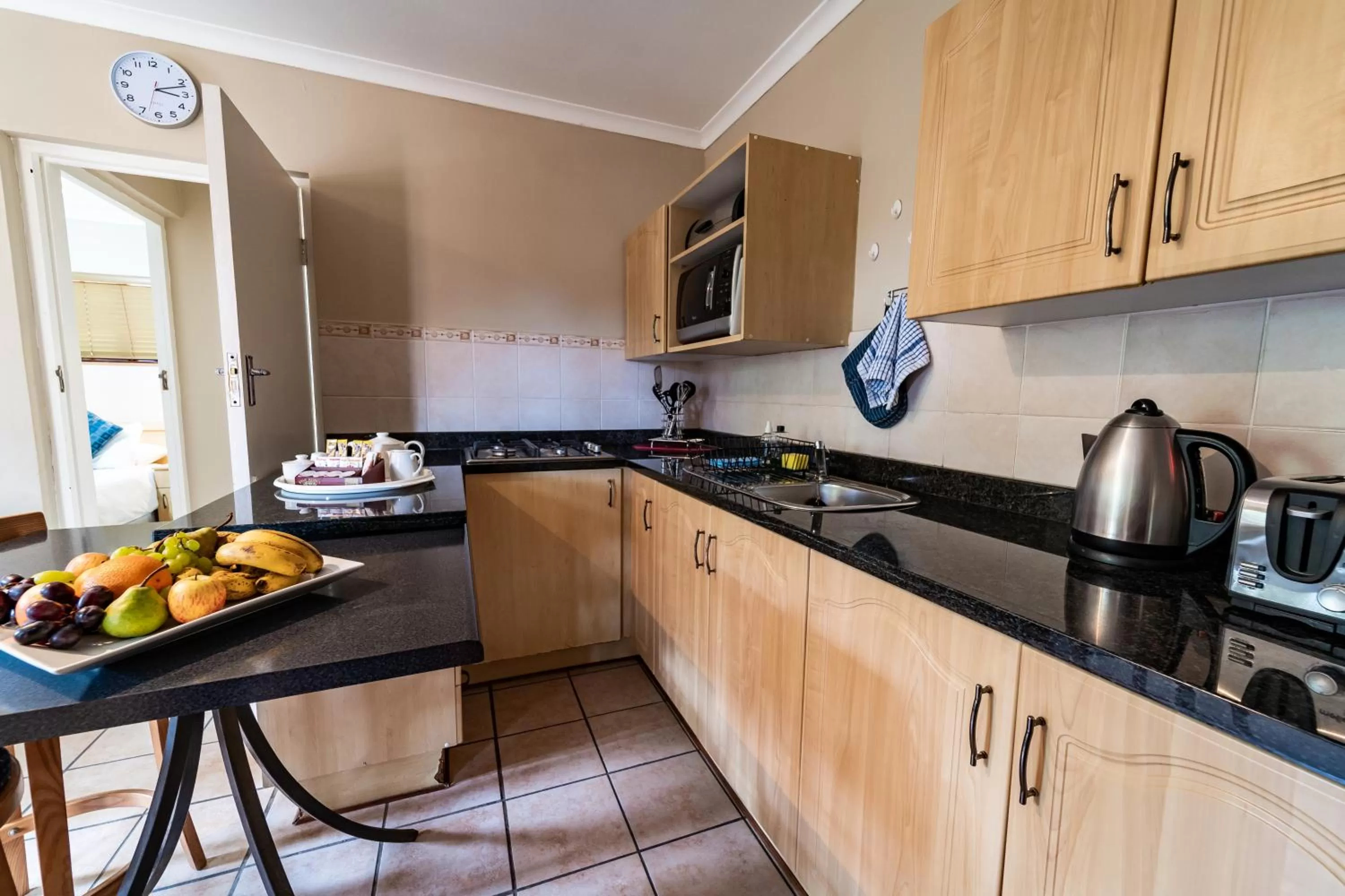 Kitchen or kitchenette in Gooderson Knysna Chalets