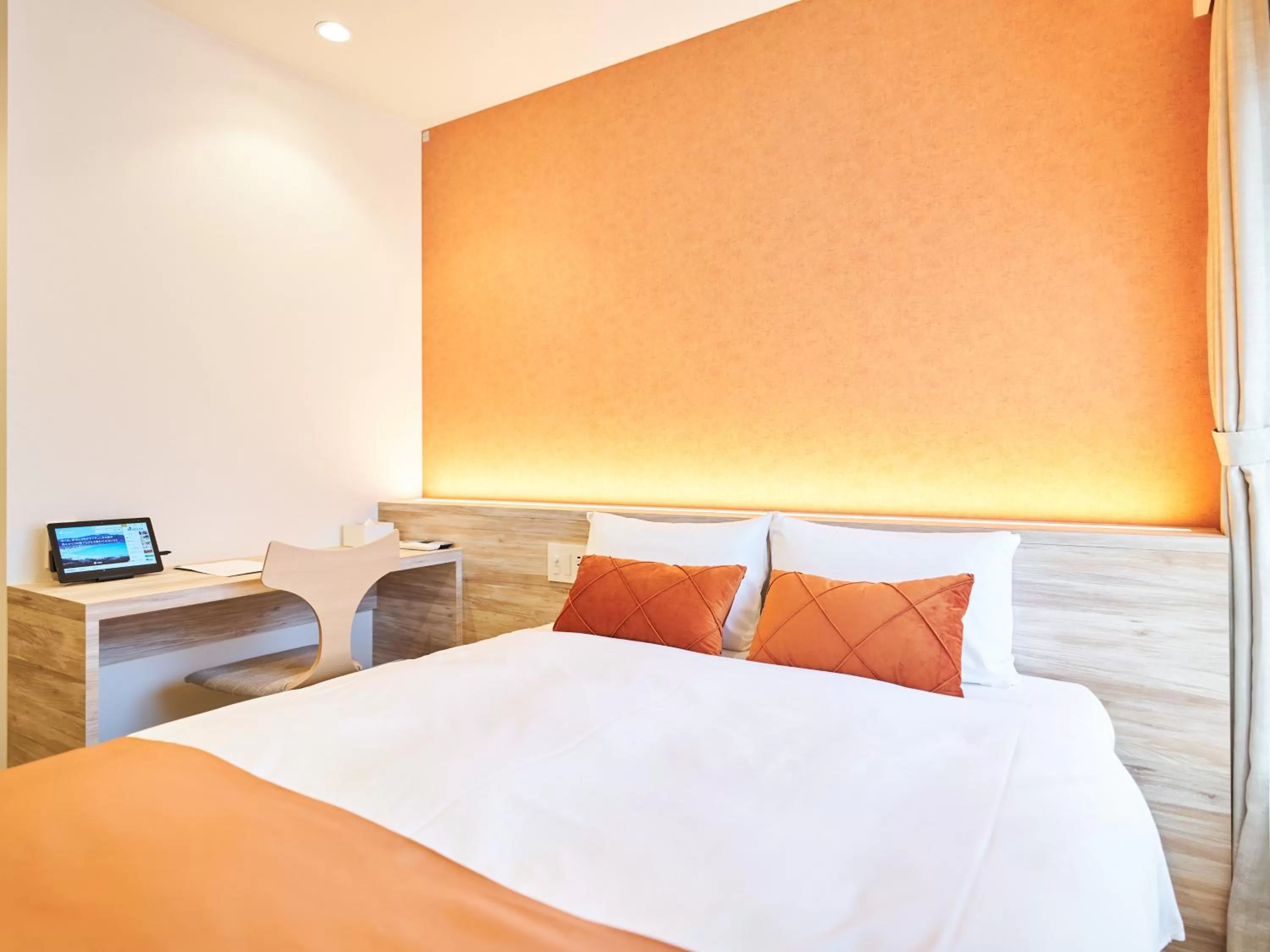 Bed in WeBase KAMAKURA