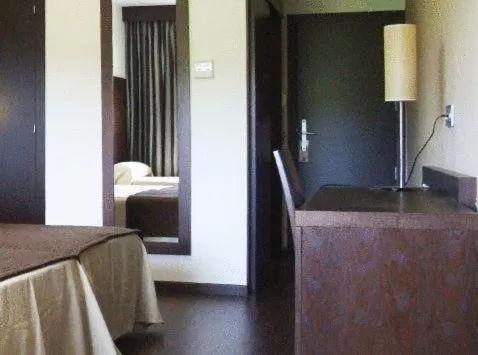 Photo of the whole room, Bed in Complejo 24H