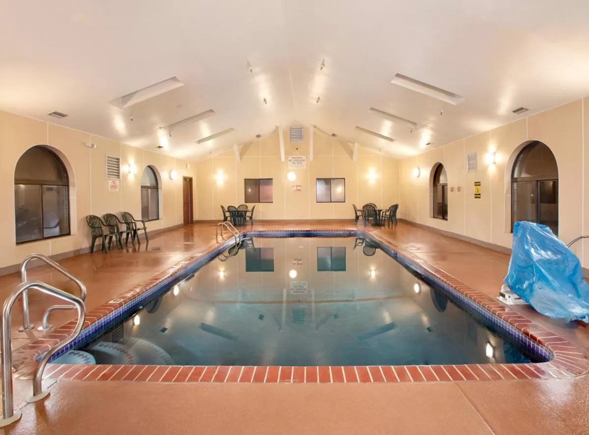 Swimming pool in Super 8 by Wyndham St Charles
