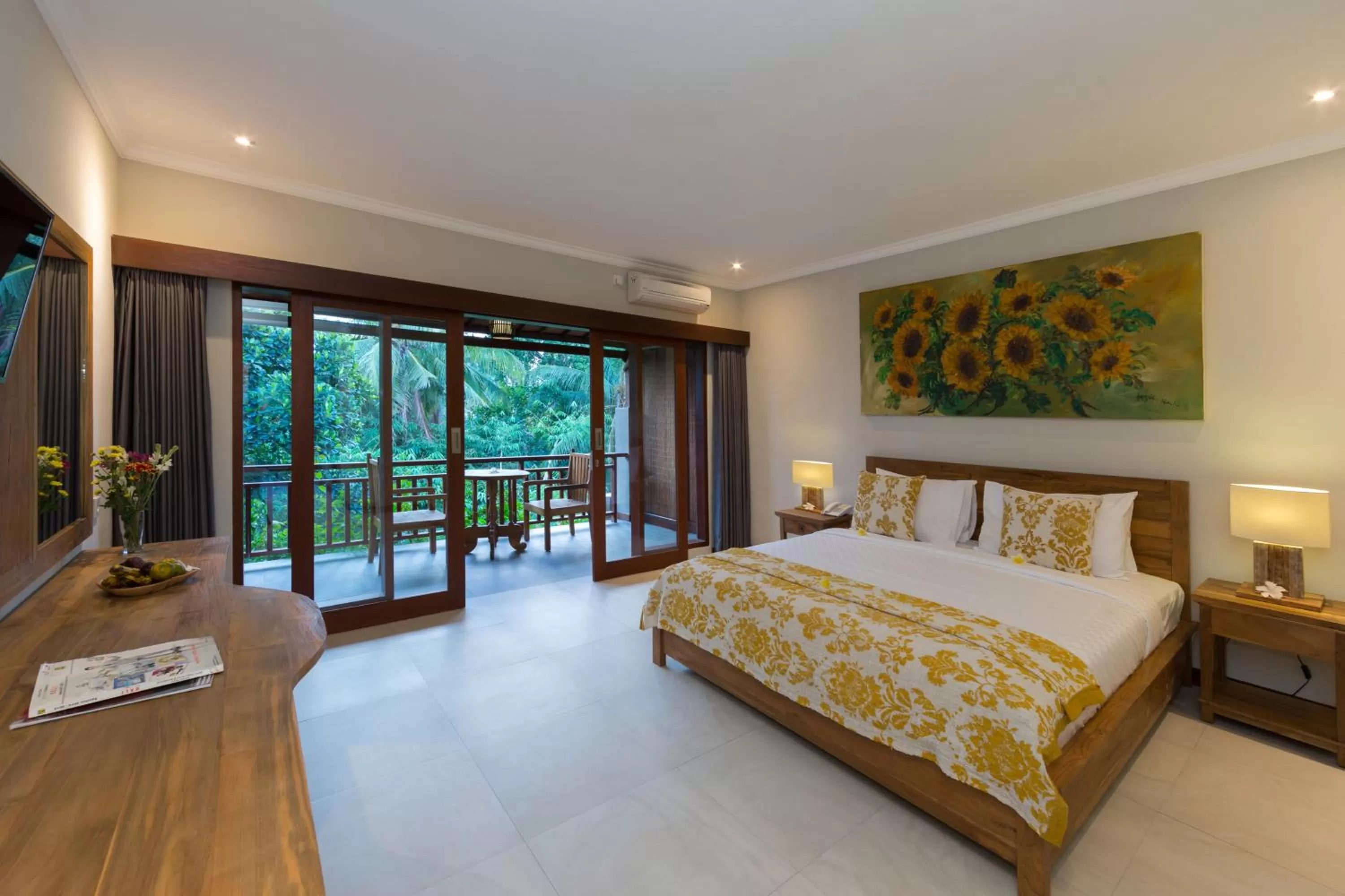Bed in Alamdini Resort Ubud