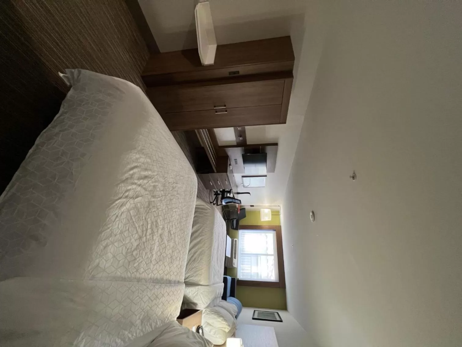 Bedroom, Bed in Holiday Inn Express Hotel & Suites Lake Elsinore by IHG