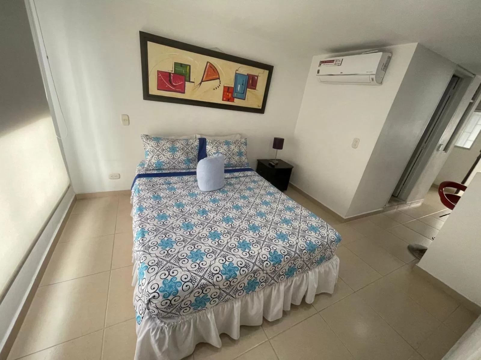 Photo of the whole room, Bed in Lindos apartaestudios y habitaciones en Ibague