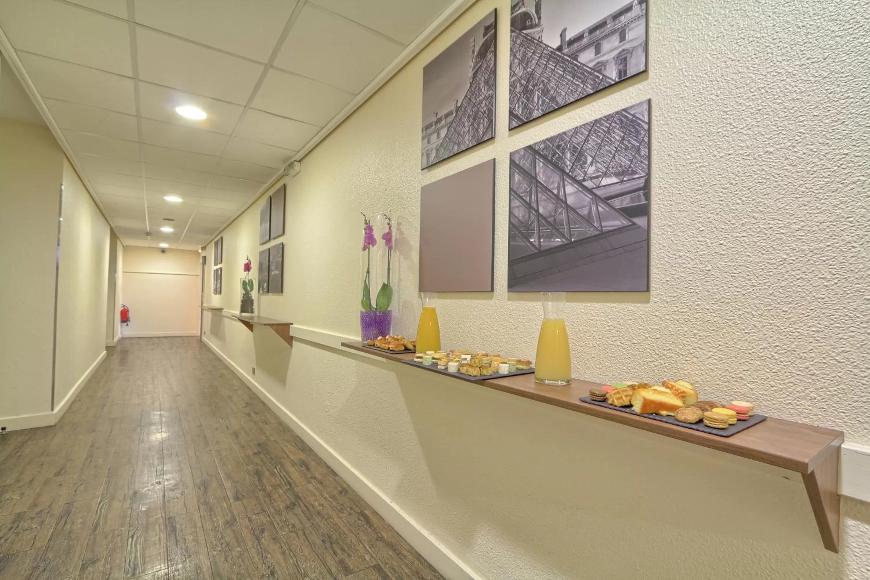 Business facilities in Campanile Paris CDG Airport Villepinte