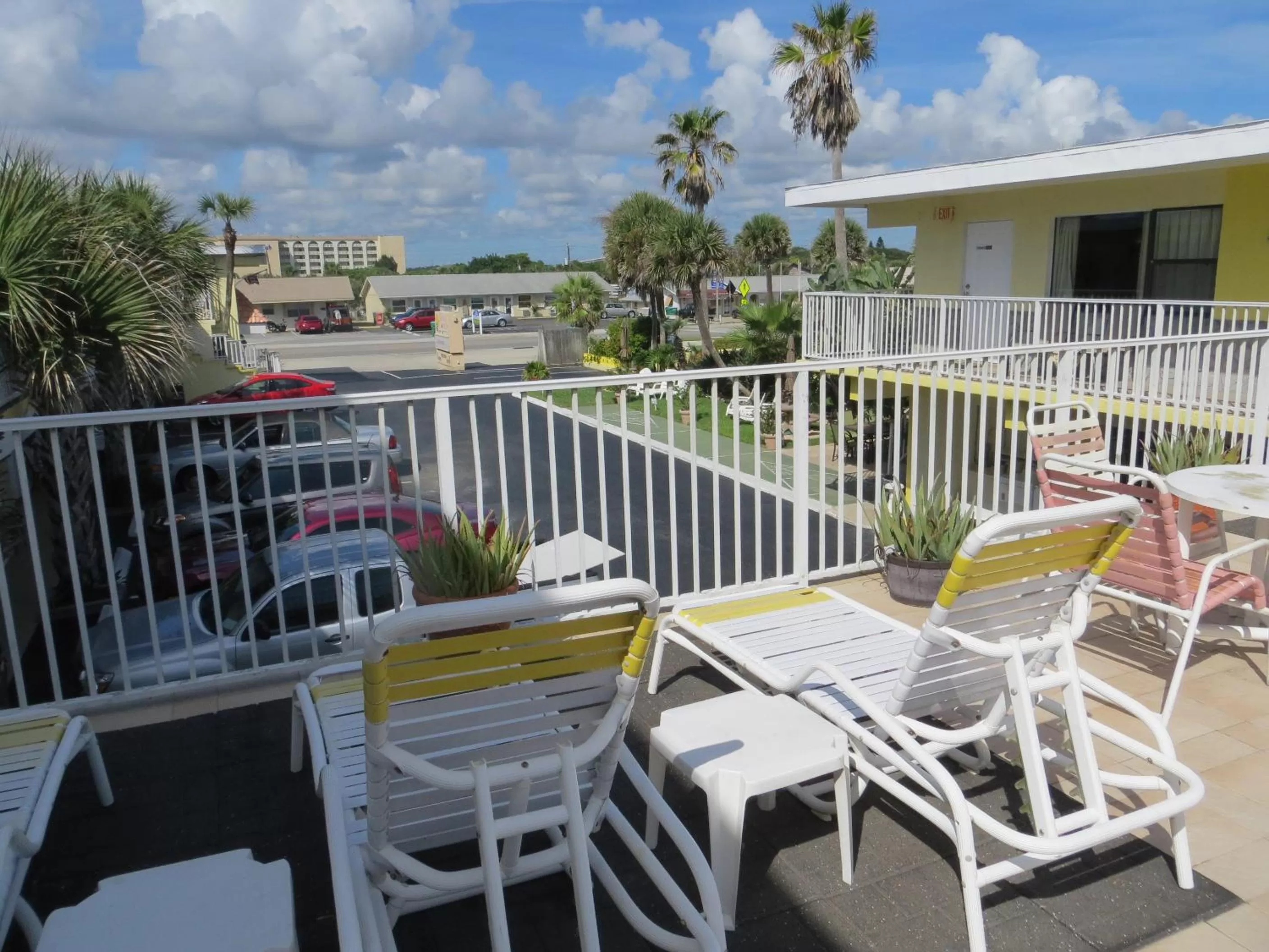 Balcony/Terrace in Sand Castle Motel