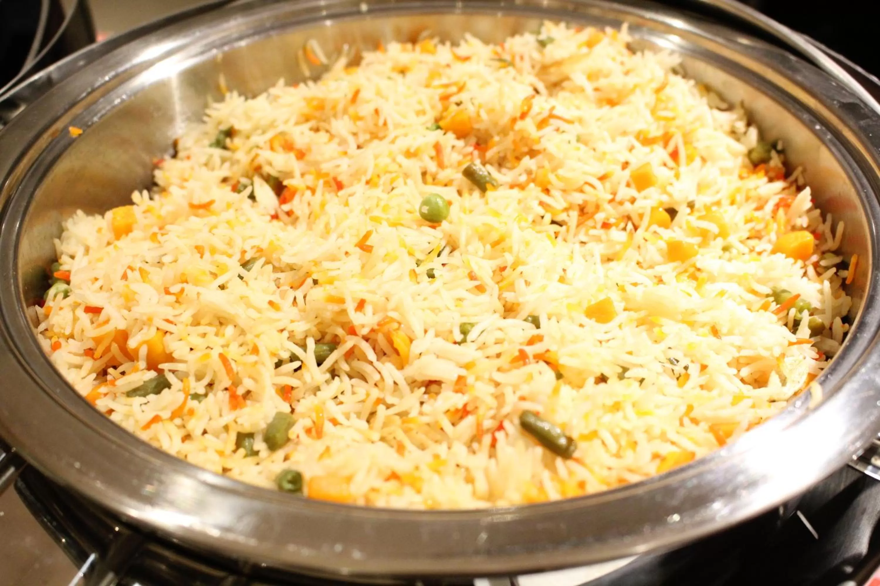 Breakfast in Lakeshore Suites, Banani