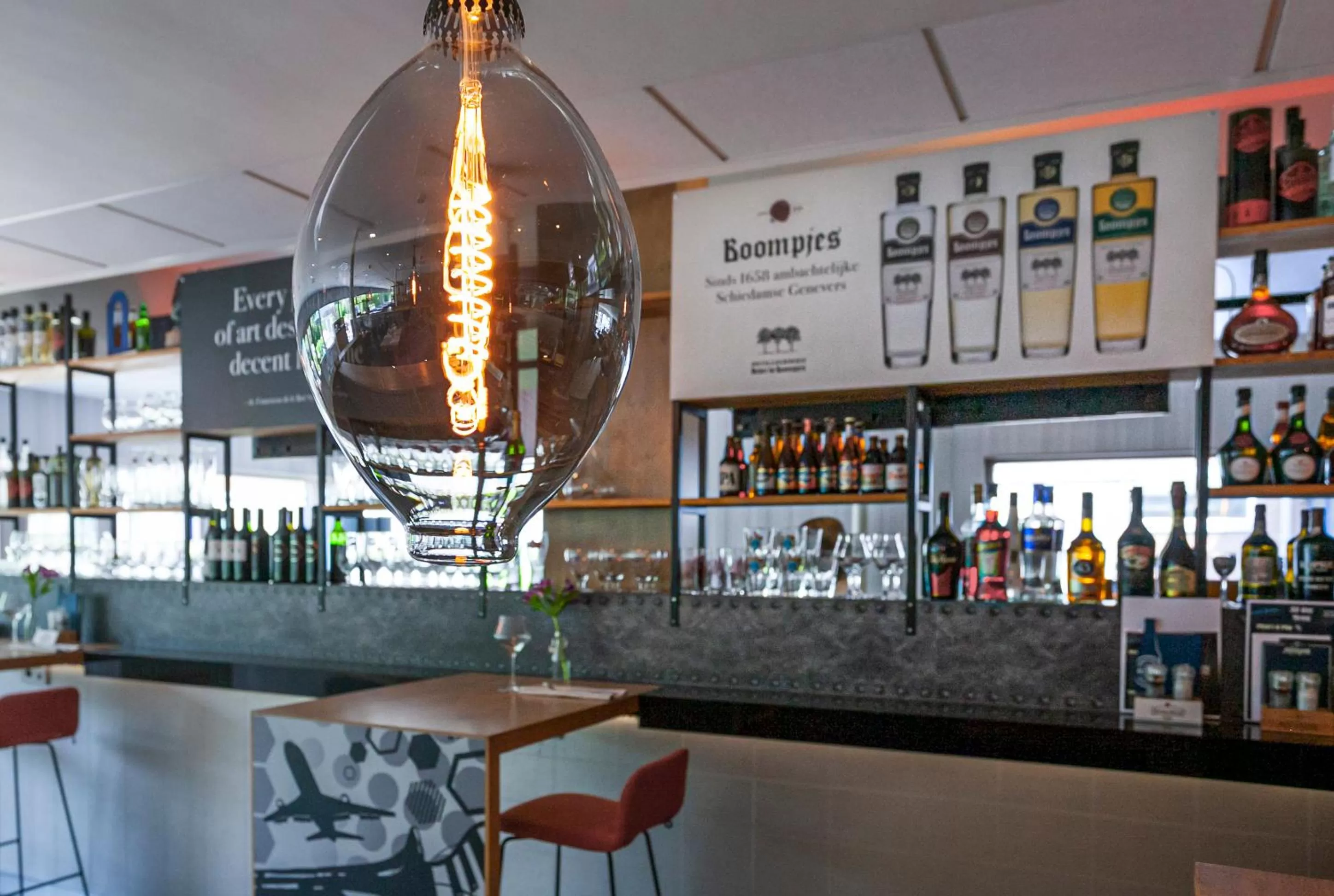 Lounge or bar in Novotel Rotterdam - Schiedam