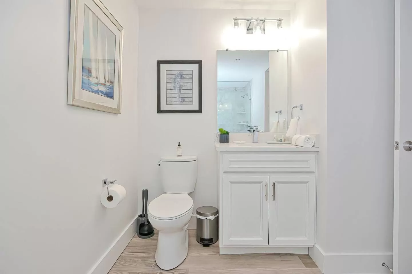 Harbourtown Suites on Plymouth Harbor