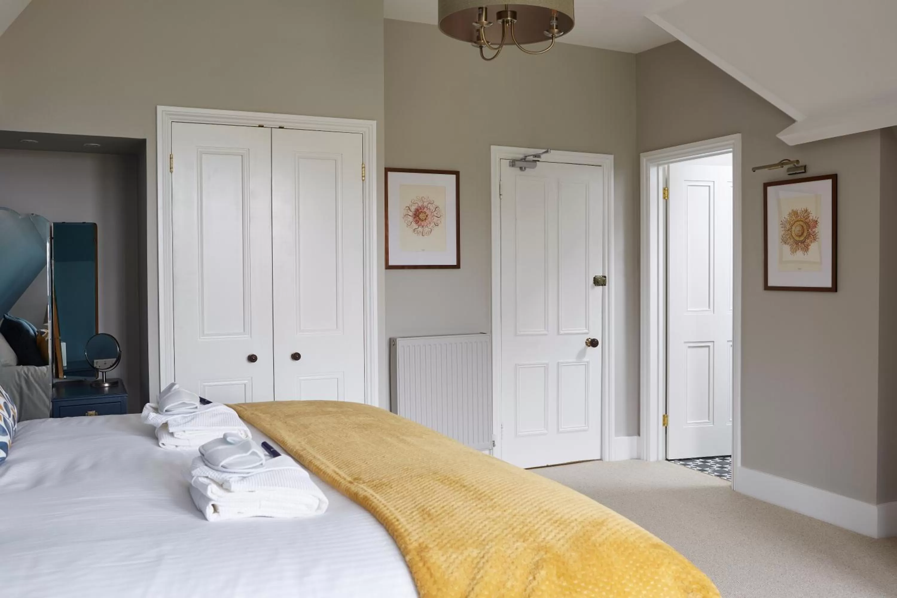 Bedroom, Bed in Sentry Mead Hotel