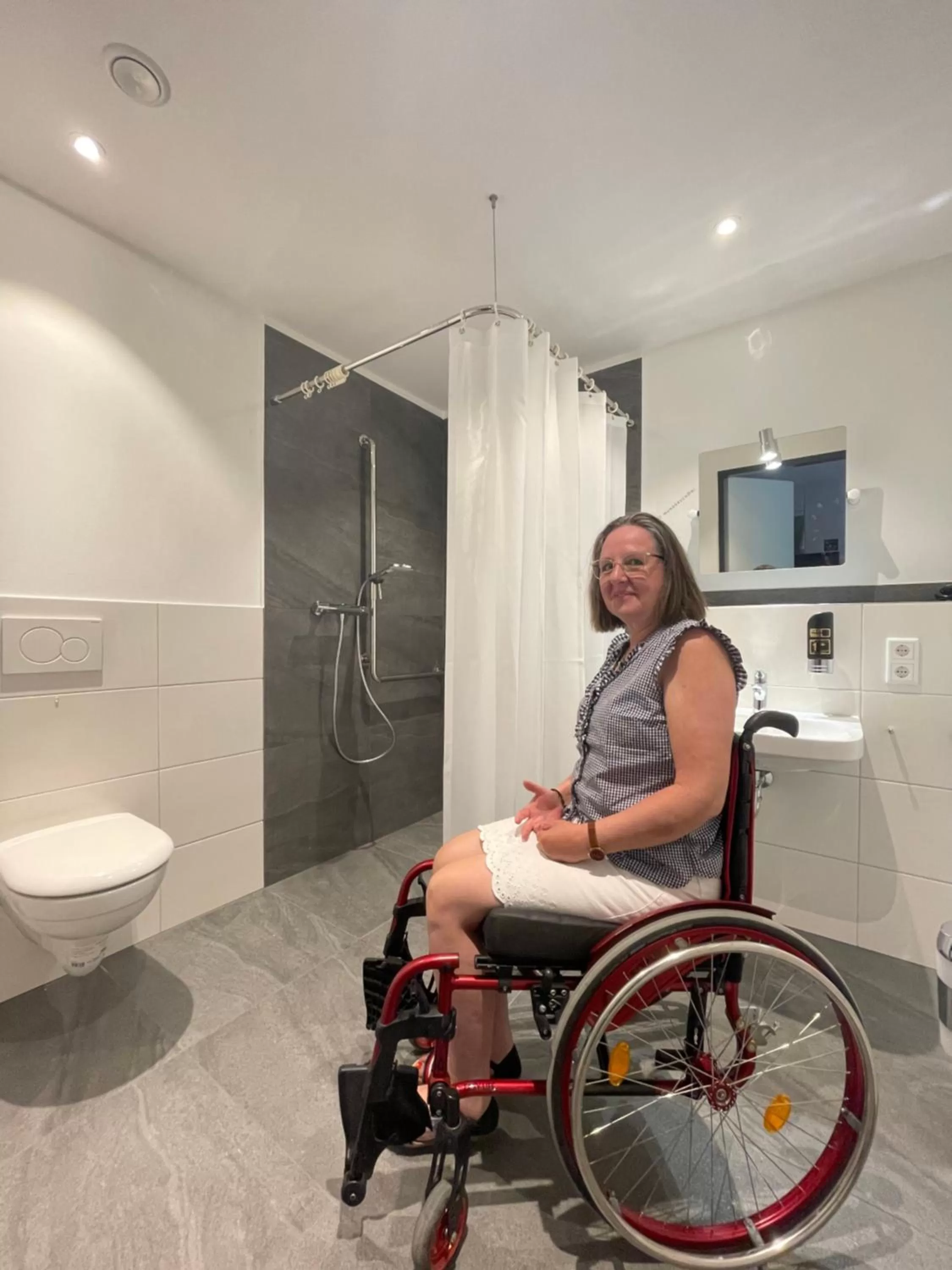 Facility for disabled guests in BUDE16 Boardinghouse