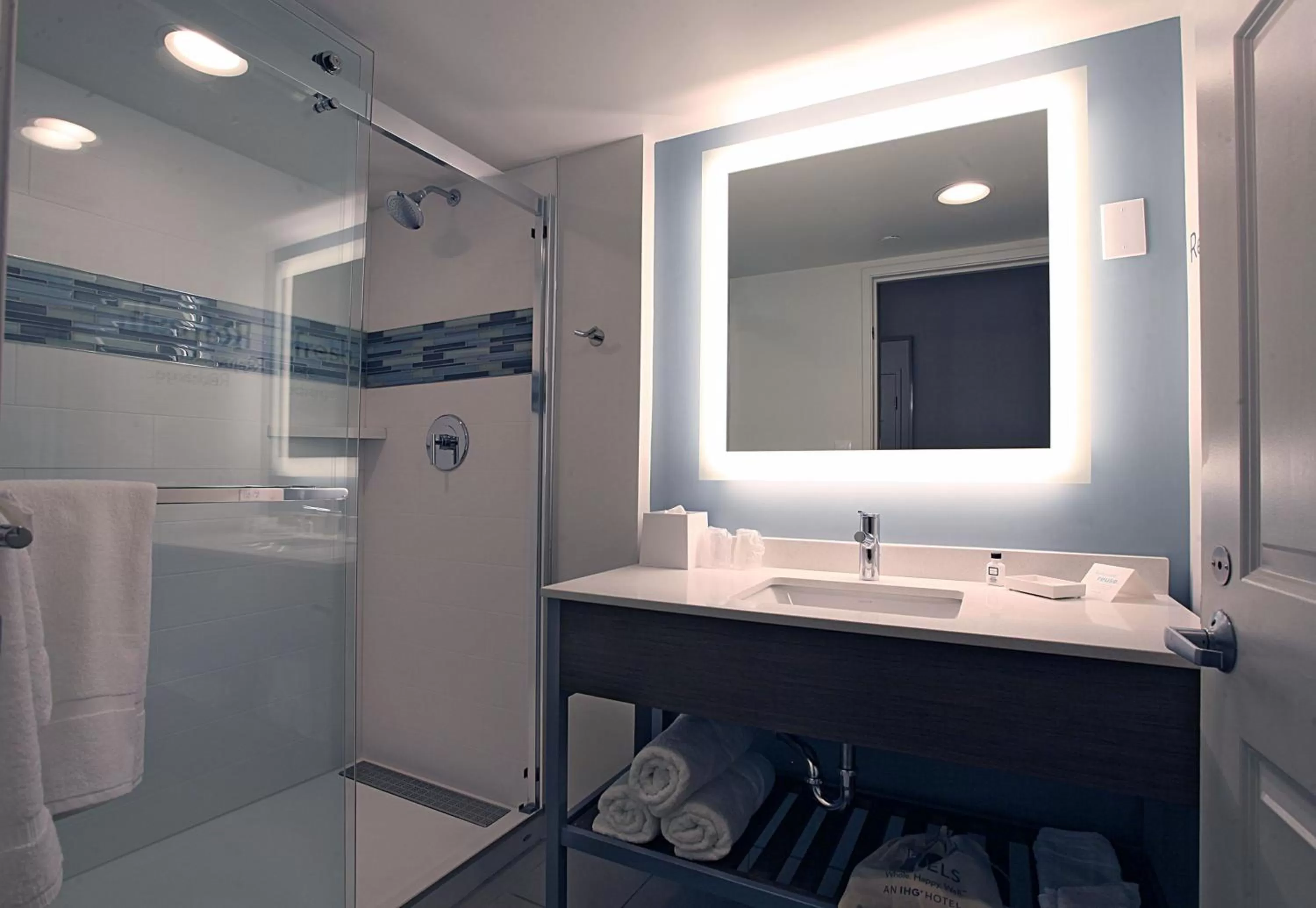 Standard Room with Two Queen Beds-Non-Smoking in EVEN Hotel Chicago - Tinley Park - Convention Center, an IHG Hotel