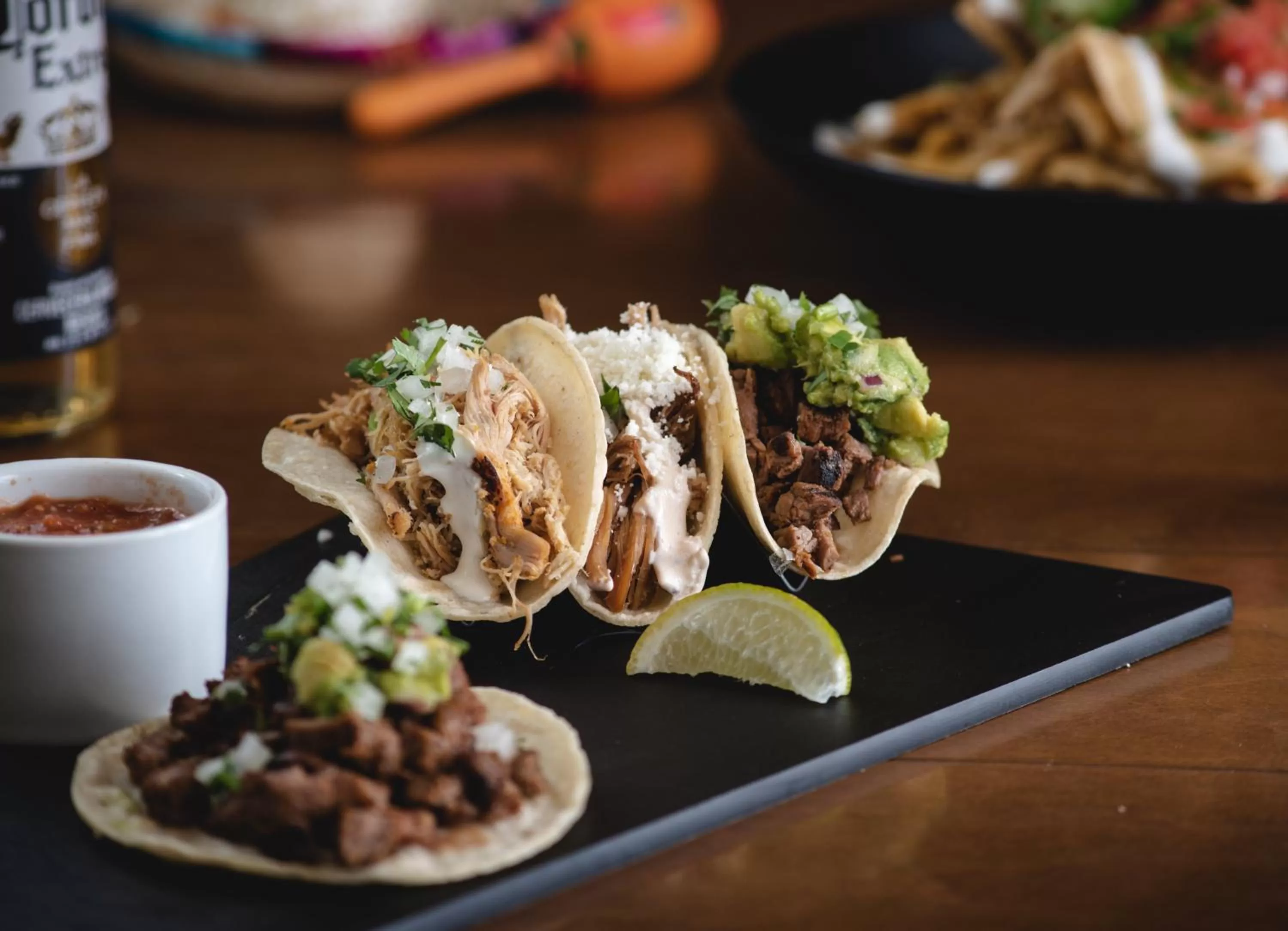 Lounge or bar in Crowne Plaza Phoenix - Chandler Golf Resort by IHG