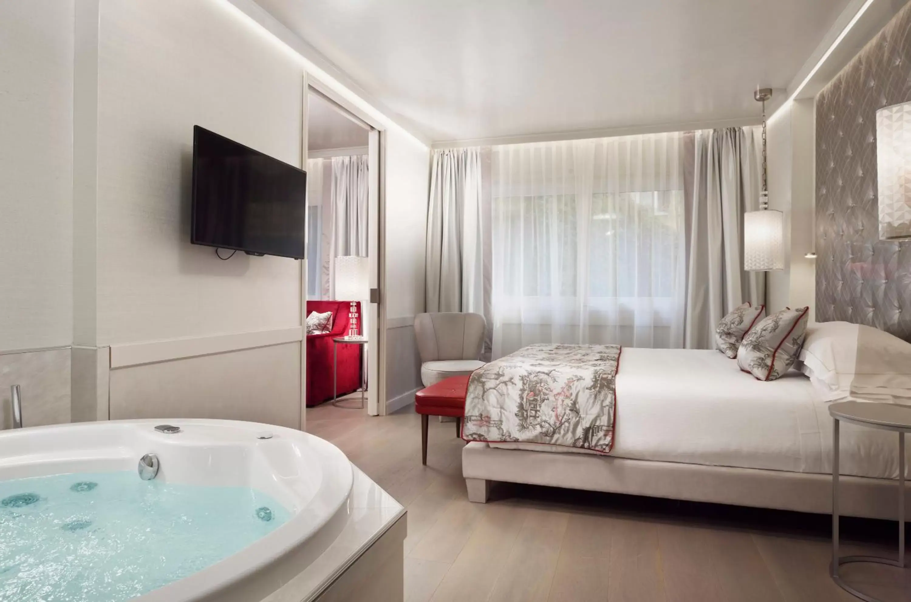 Premium Suite with Jacuzzi in Ponte Vecchio Suites & Spa Premium Suite with Jacuzzi in Ponte Vecchio Suites & Spa
