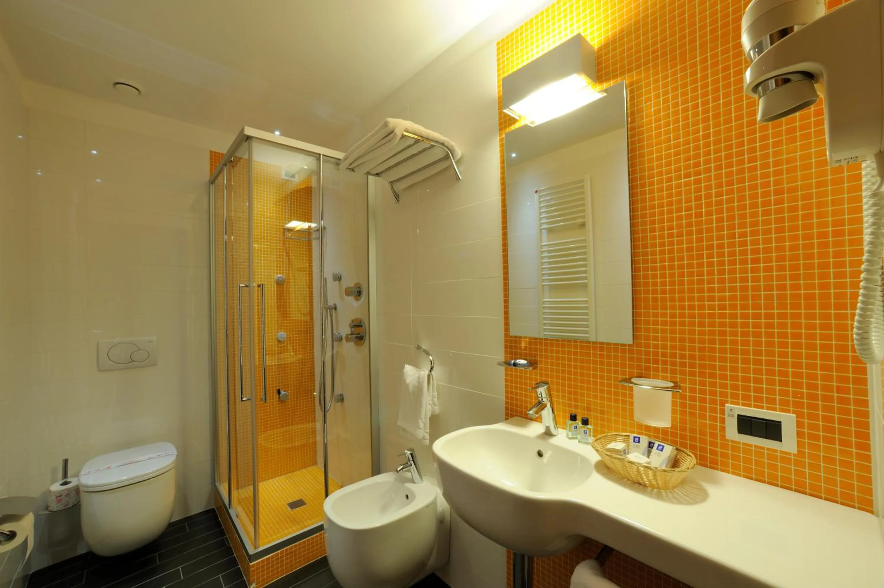 Bathroom in Hotel Le Roi