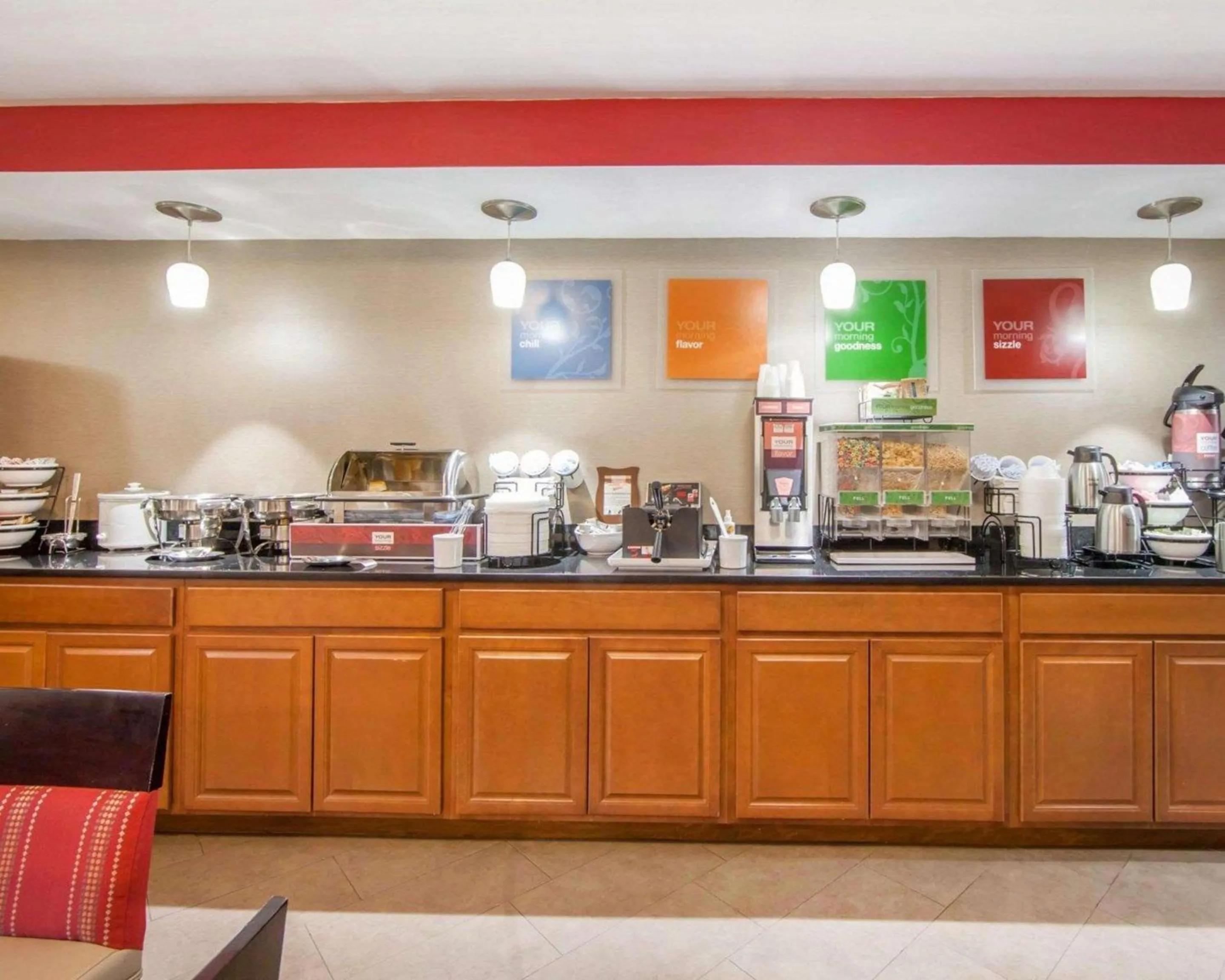 Restaurant/places to eat in Comfort Inn at Royal Blue