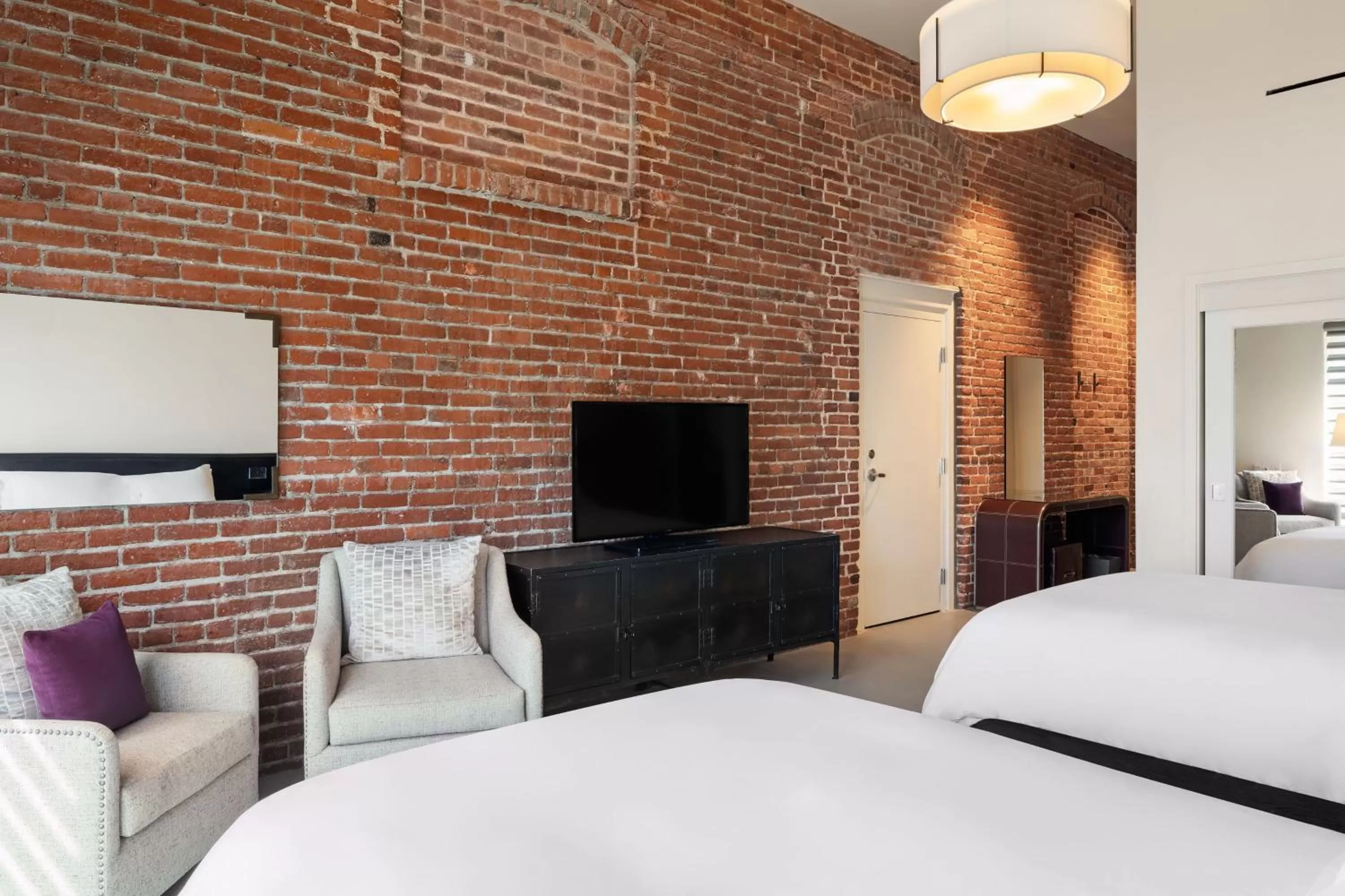 Photo of the whole room, Bed in HOTEL CERRO, Autograph Collection