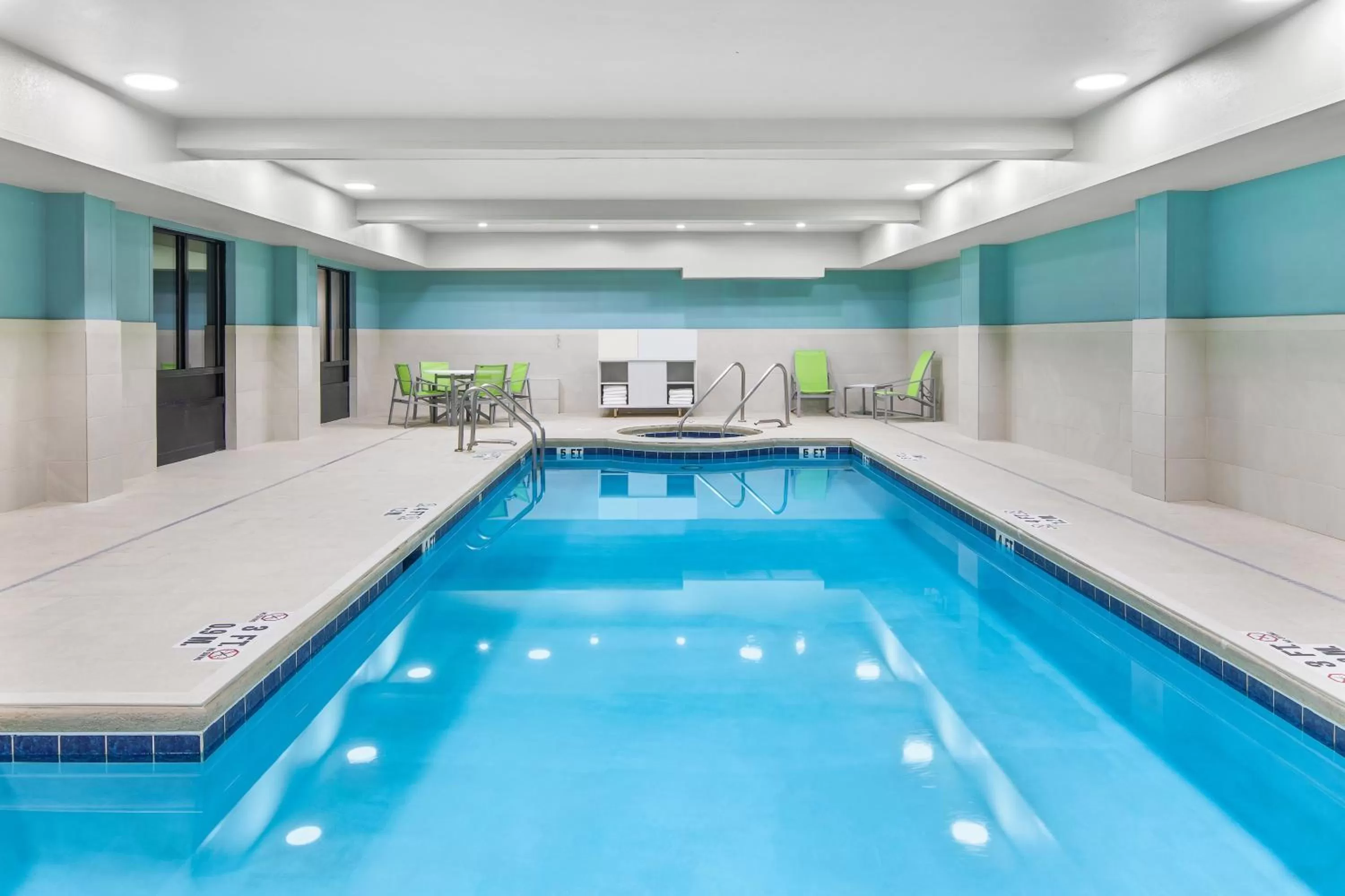 Swimming pool in Holiday Inn Express & Suites - Hardeeville-Hilton Head by IHG