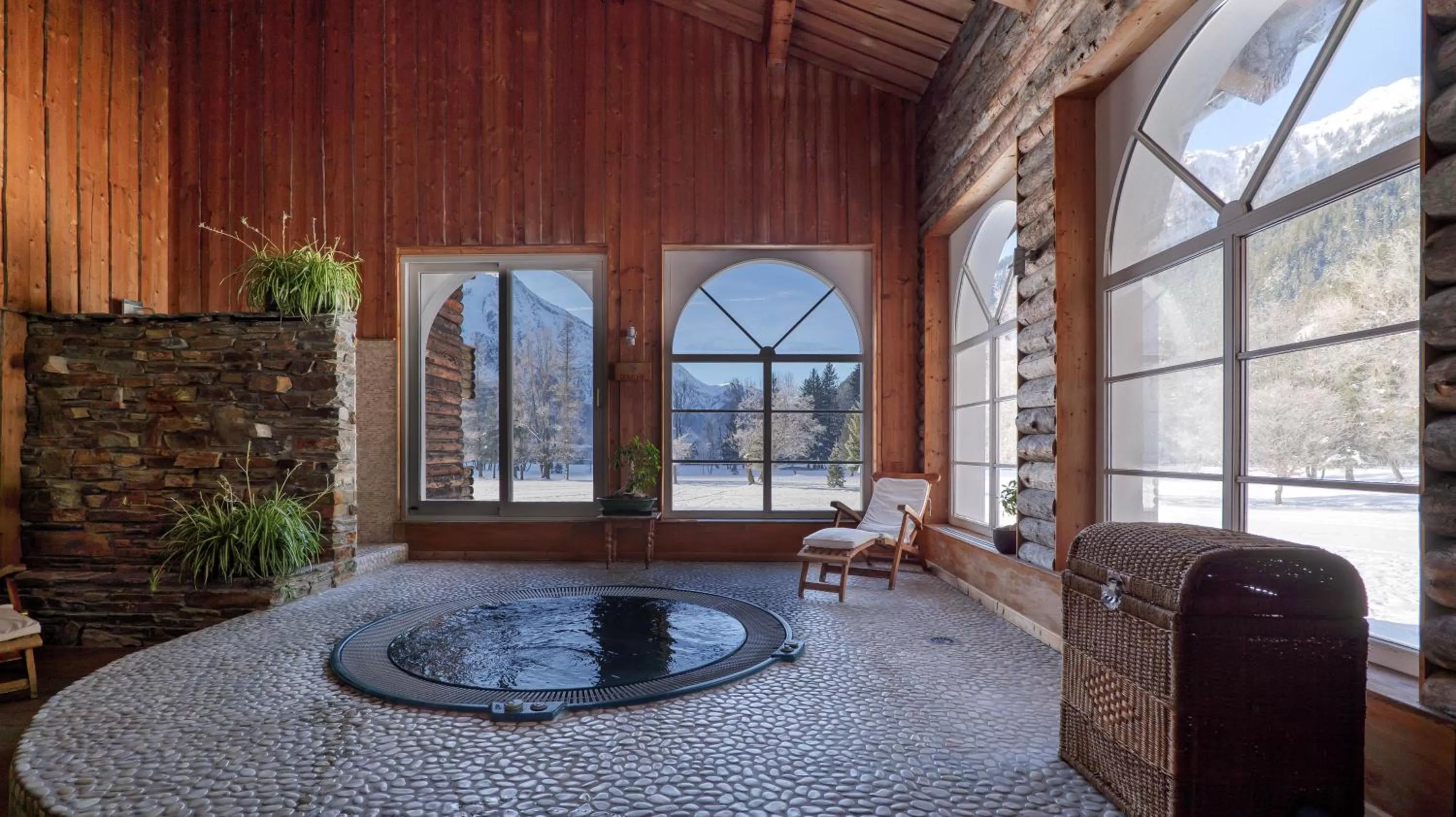 Spa and wellness centre/facilities in Hôtel Le Labrador