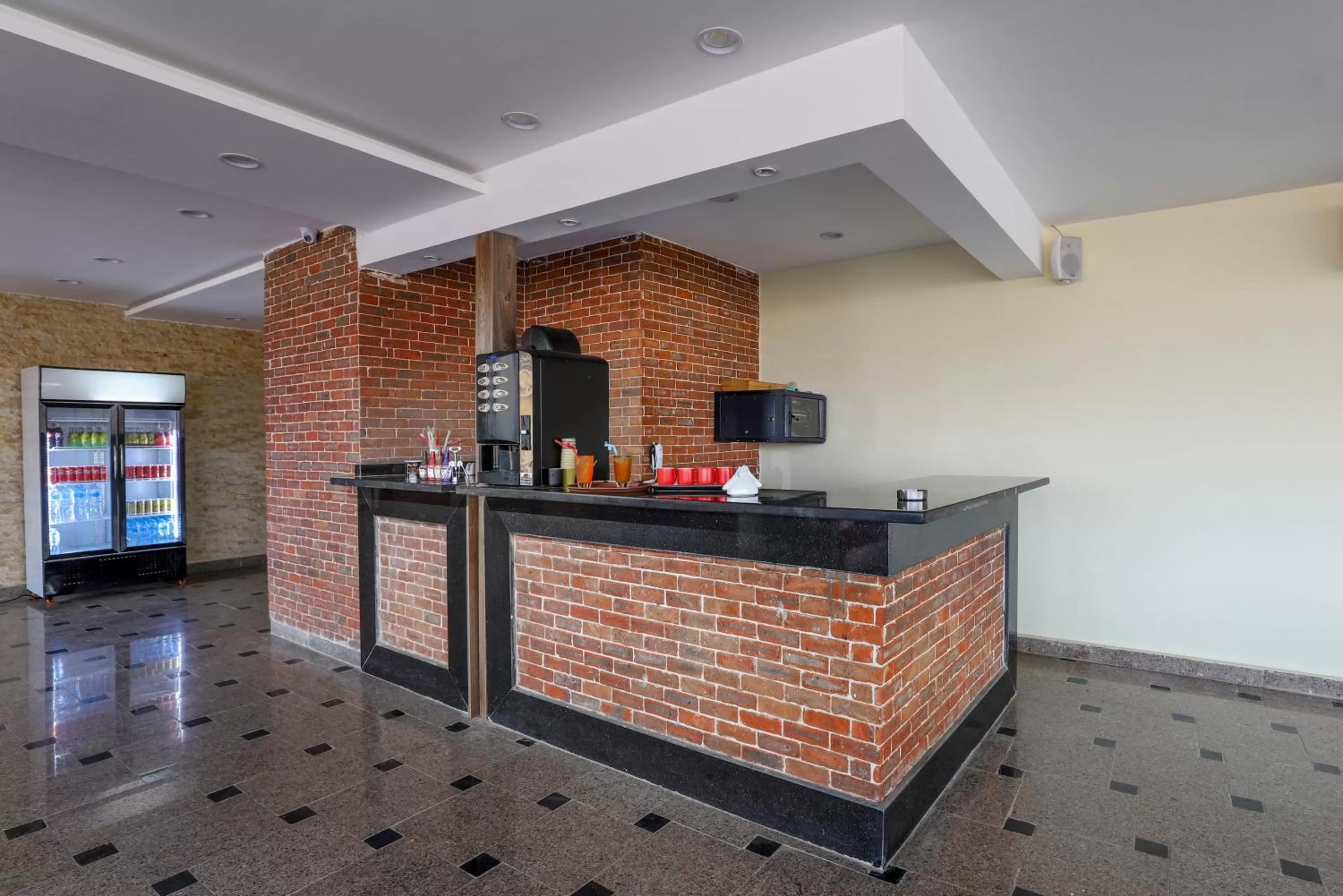 Restaurant/places to eat in Brothers Pyramids View