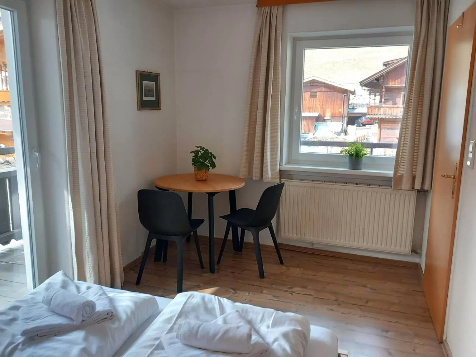 Bedroom, Bed in Haus Irmgard by Châtel Reizen