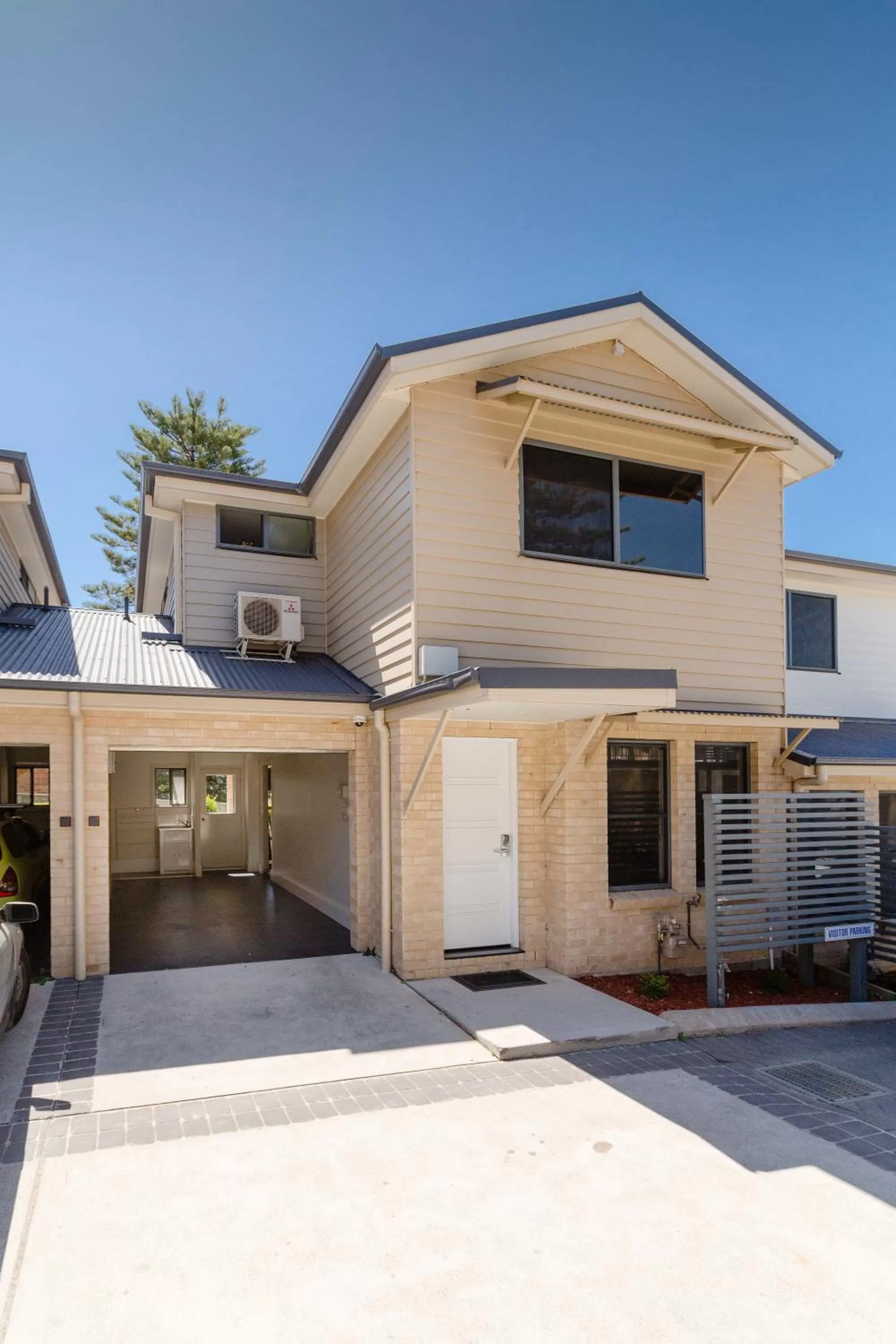 Facade/entrance in Cardiff Executive Apartments