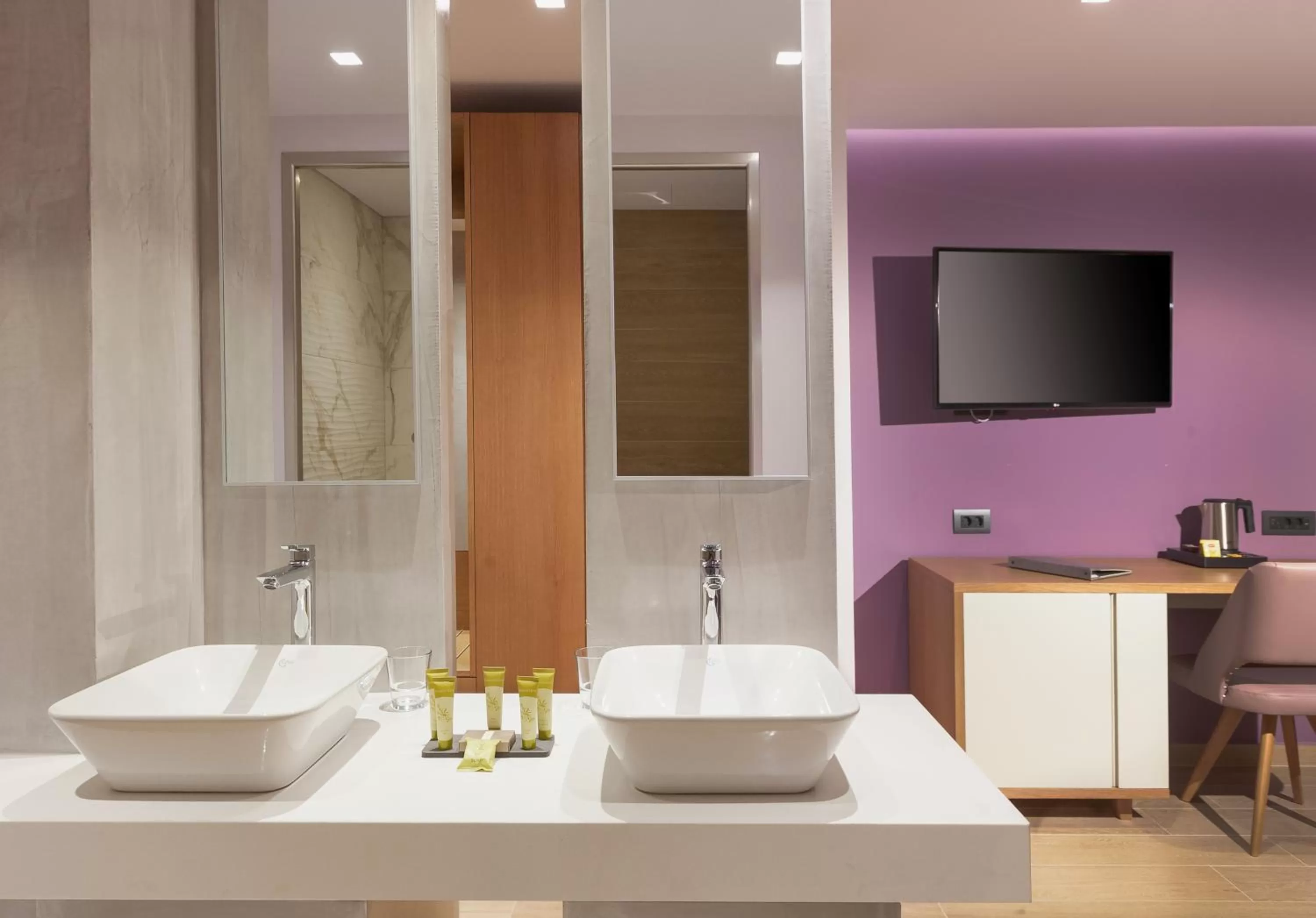 Bathroom in Blue Lagoon City Hotel