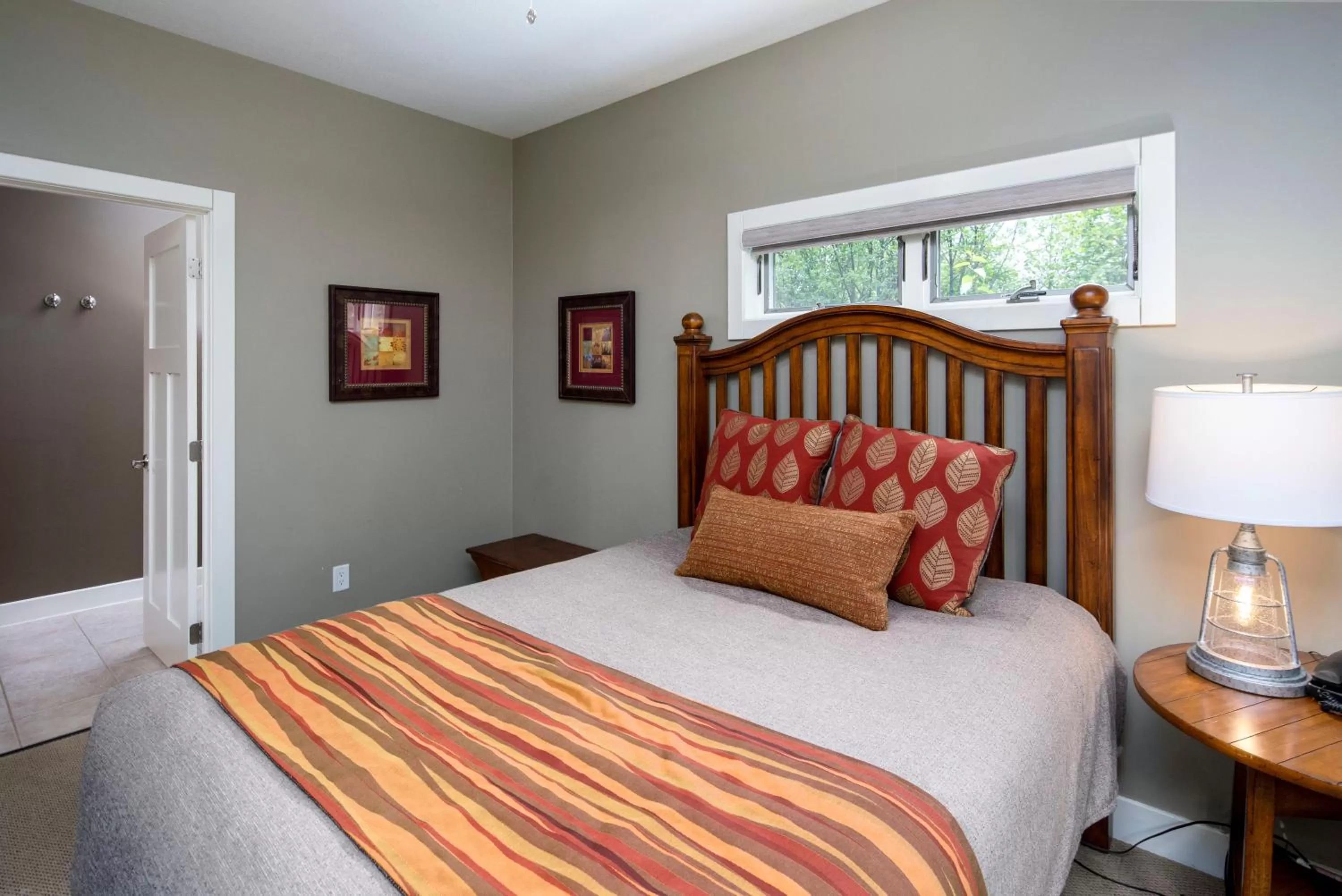 Bed in Larsmont Cottages