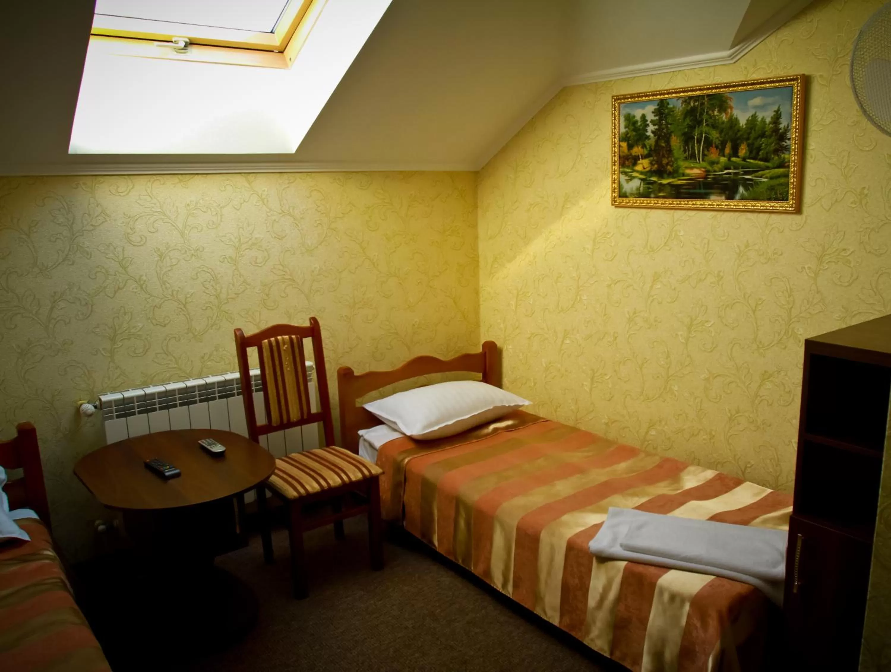 Shower, Bed in Motel Kurortnyy & SPA