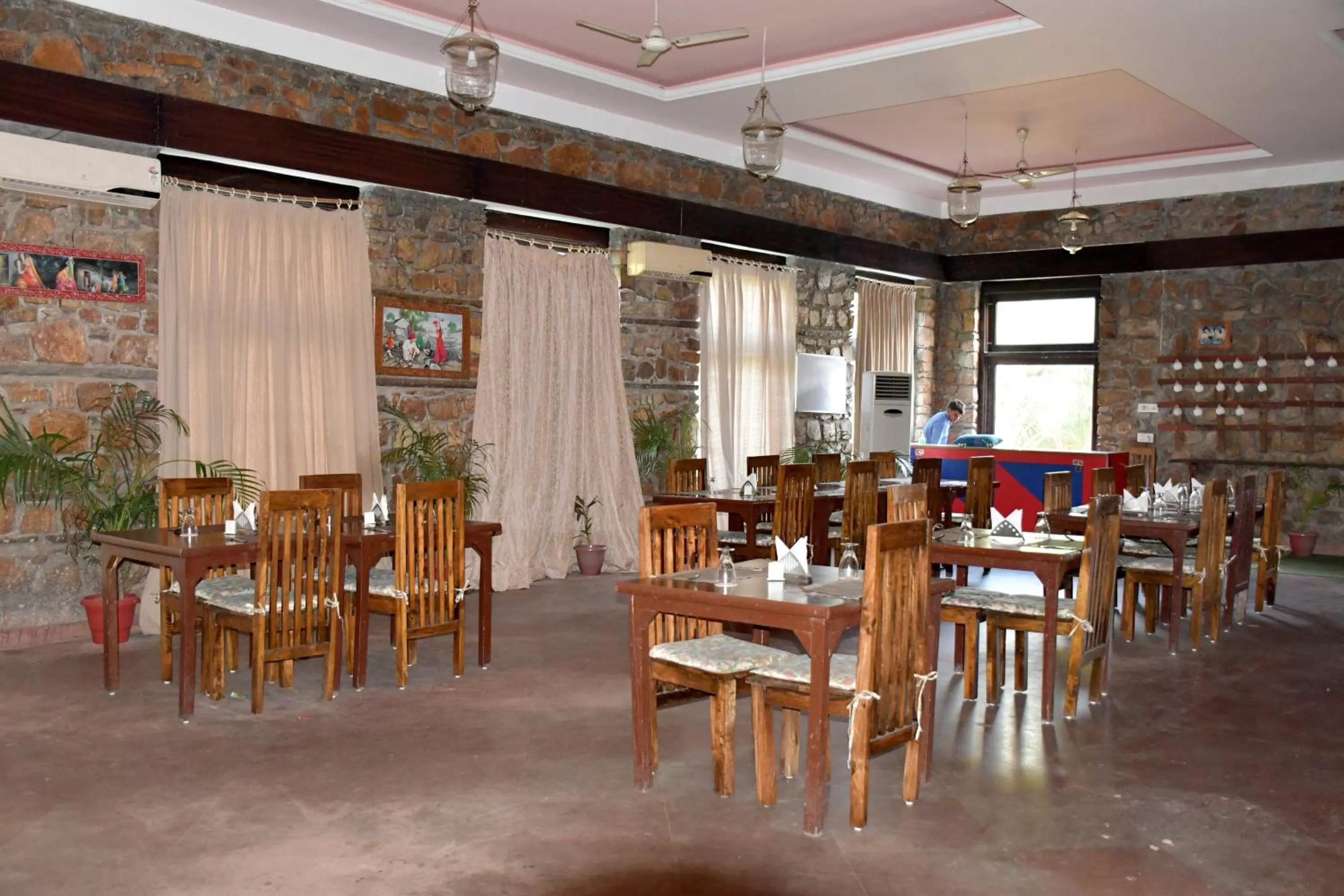 Restaurant/Places to Eat in Sultan Bagh Resort by The Sky Imperial