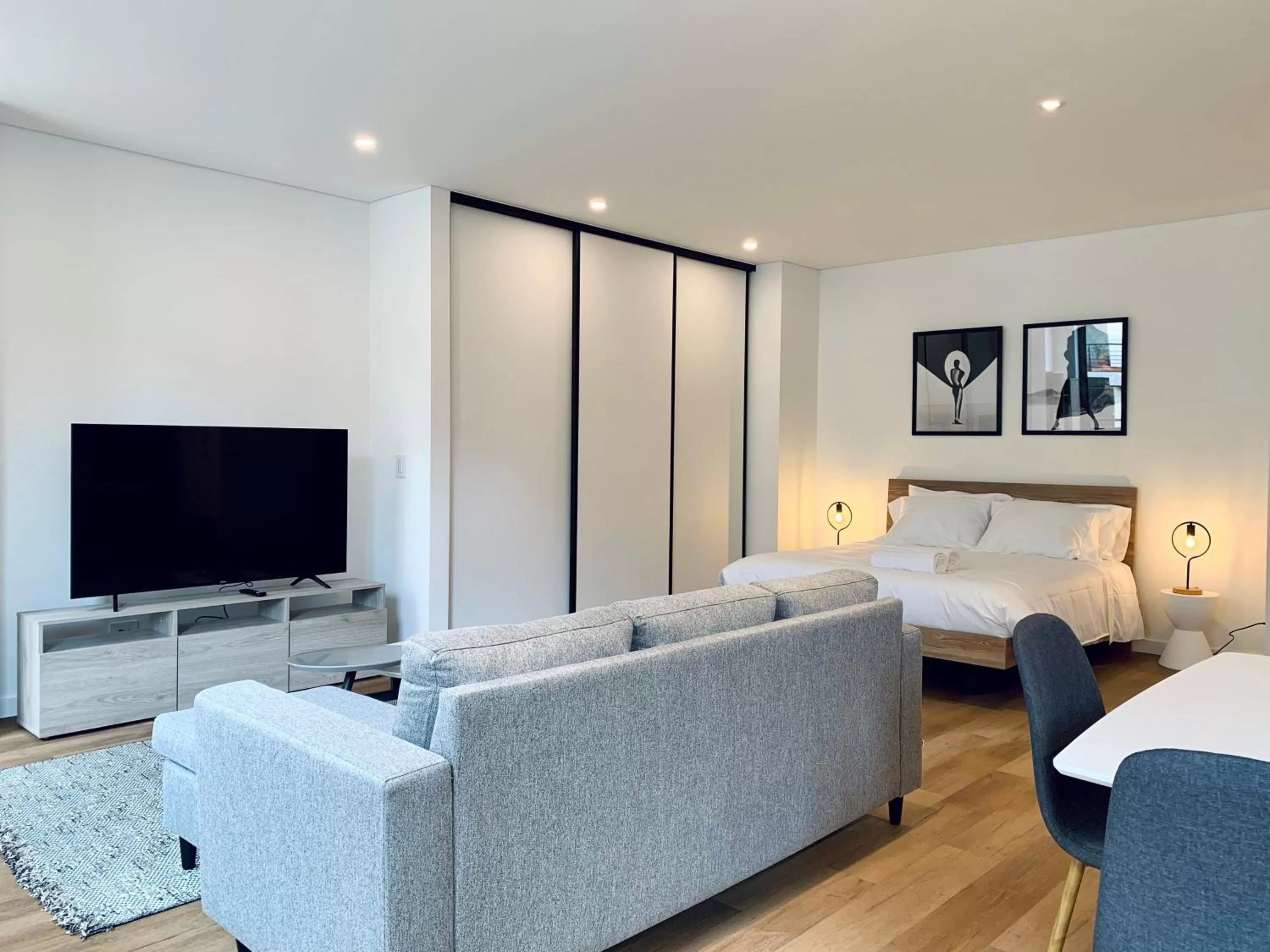 Photo of the whole room, Bed in Kubik apartments in Exclusive Virrey