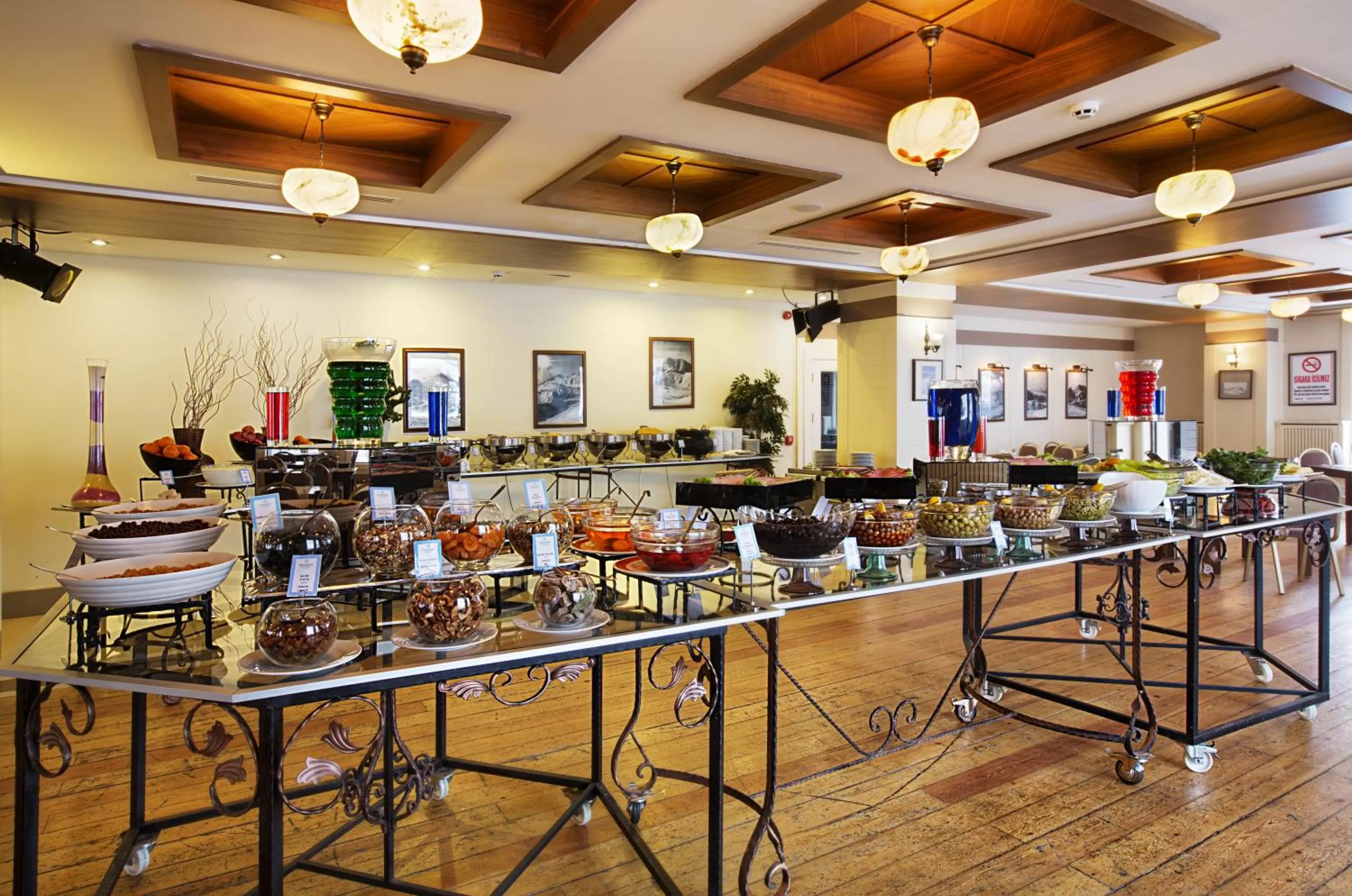 Restaurant/places to eat in Dedeman Palandoken Ski Lodge Hotel