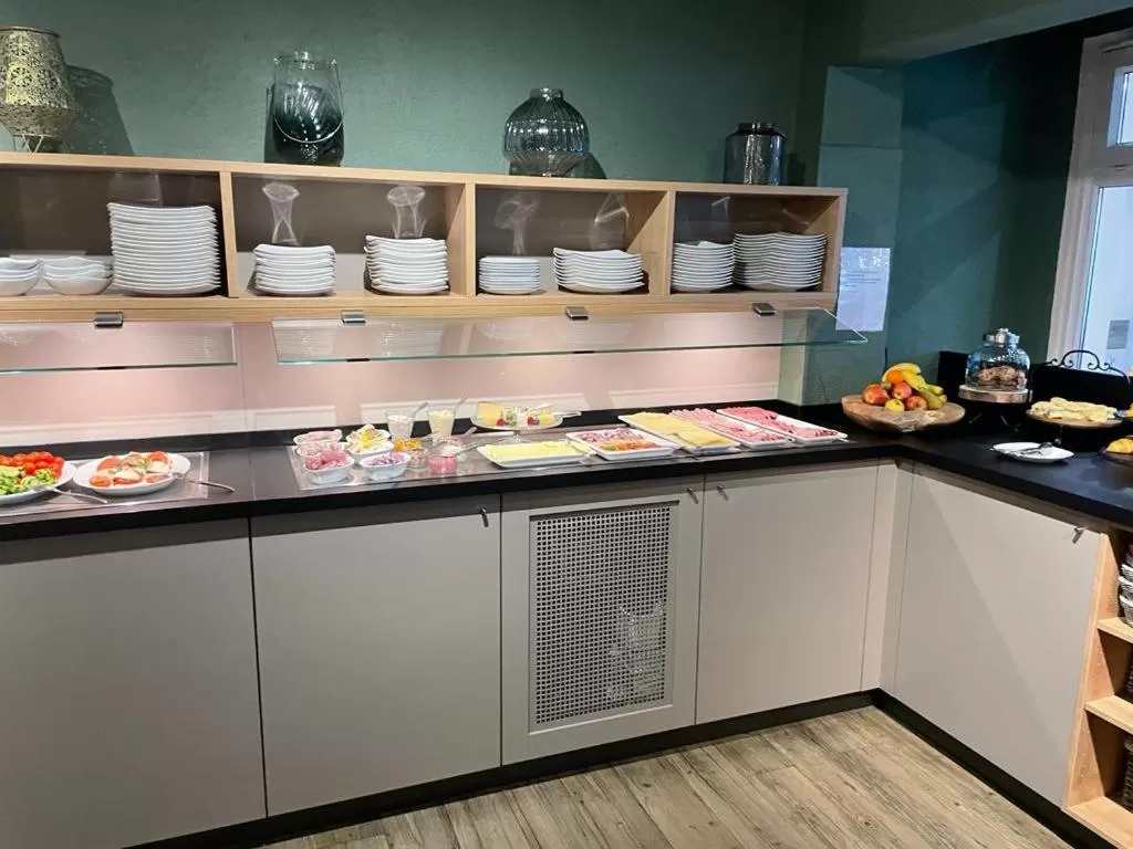 Breakfast in Hotel Neptun