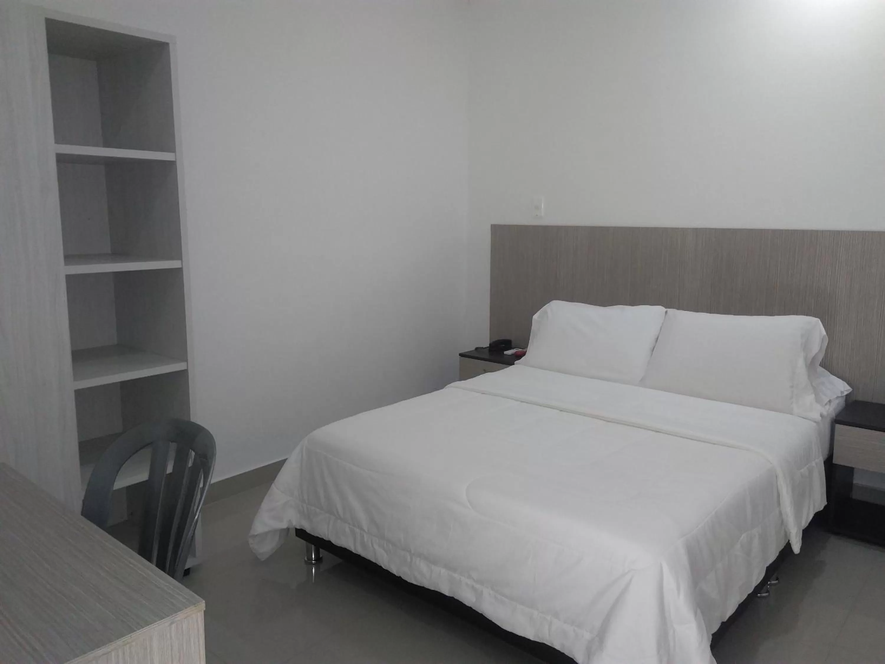 Property building, Bed in Hotel Boutique Santorini Class