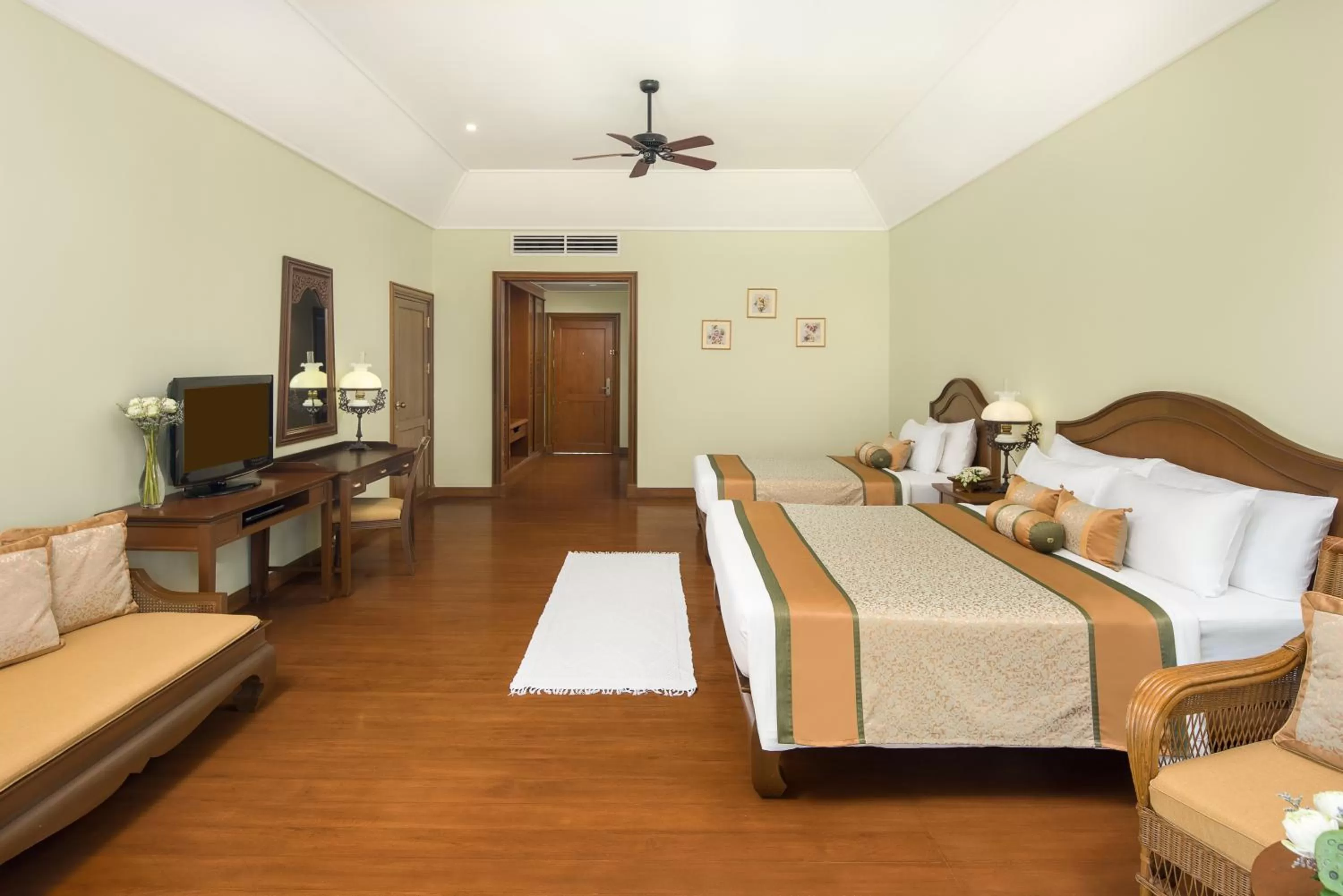 Bed in Dheva Mantra Resort