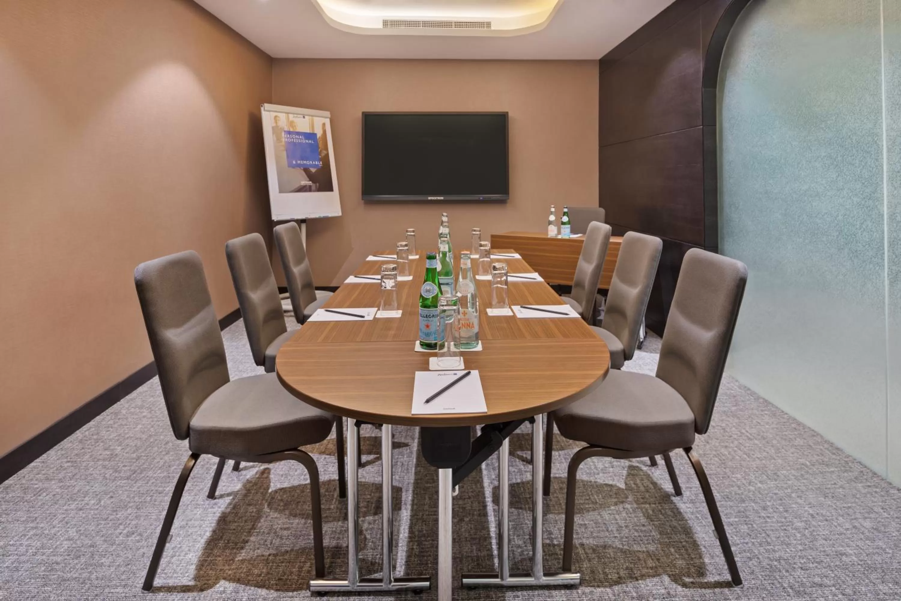 Business facilities in Radisson Blu Hotel, Dubai Canal View