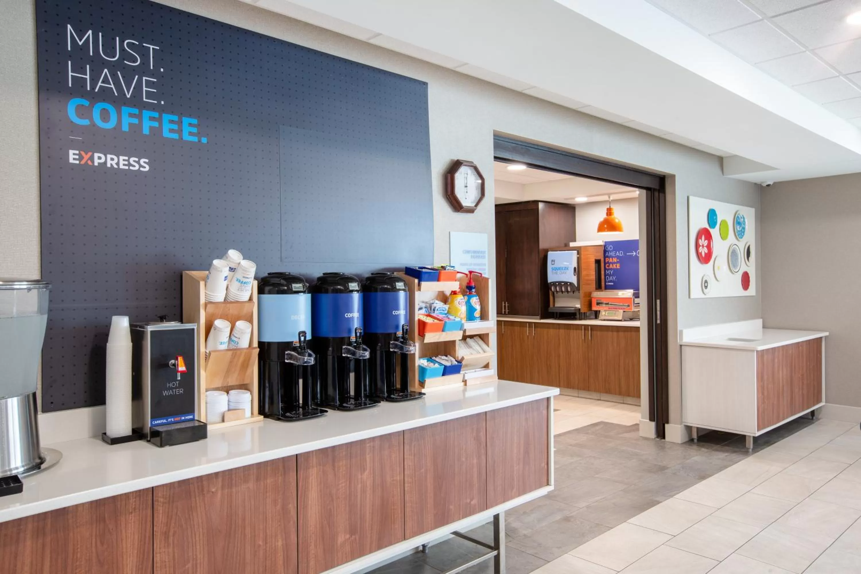 Photo of the whole room in Holiday Inn Express Hotel & Suites Columbus by IHG