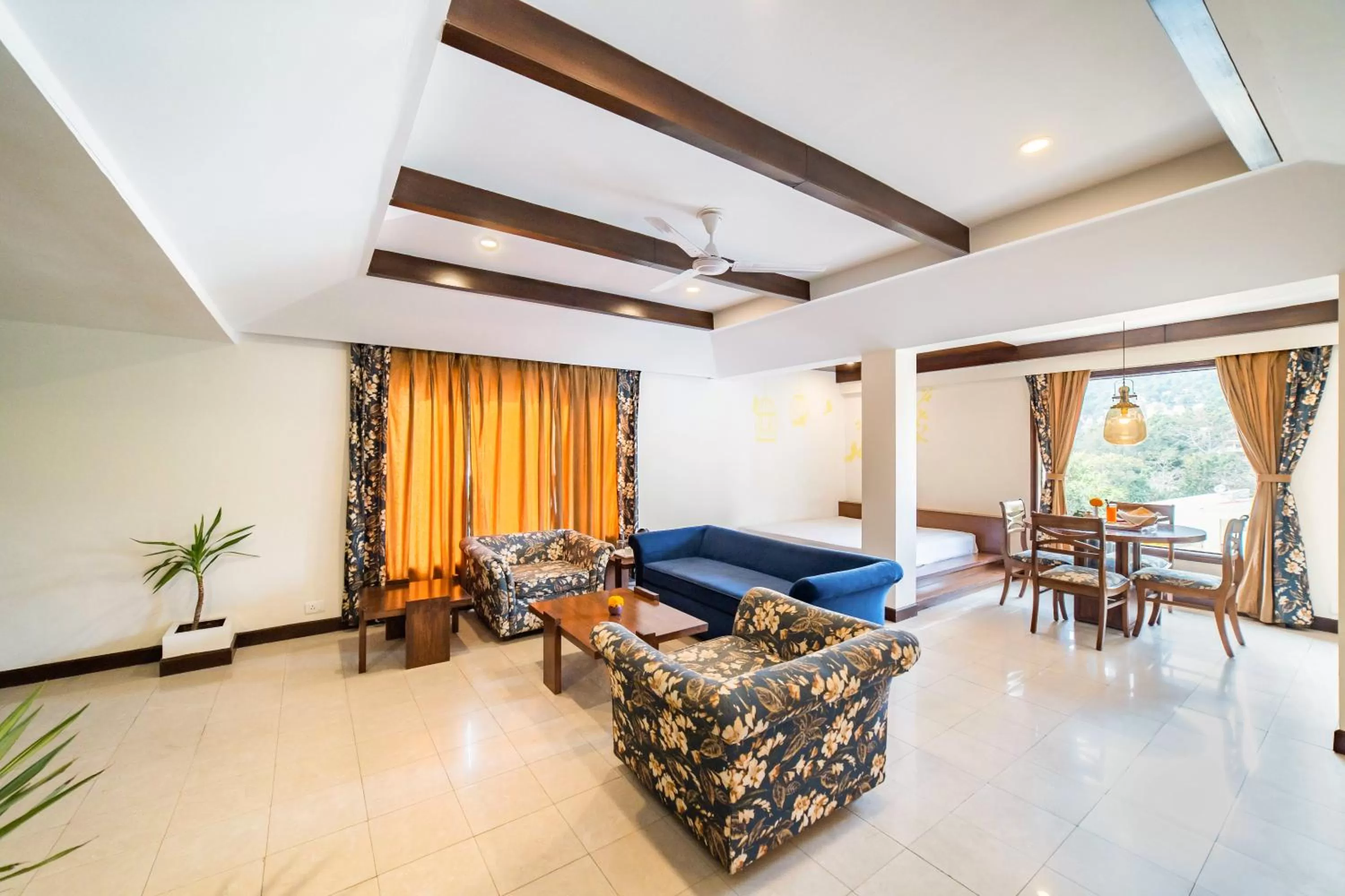 Living room in Country Inn Nature Resort Bhimtal