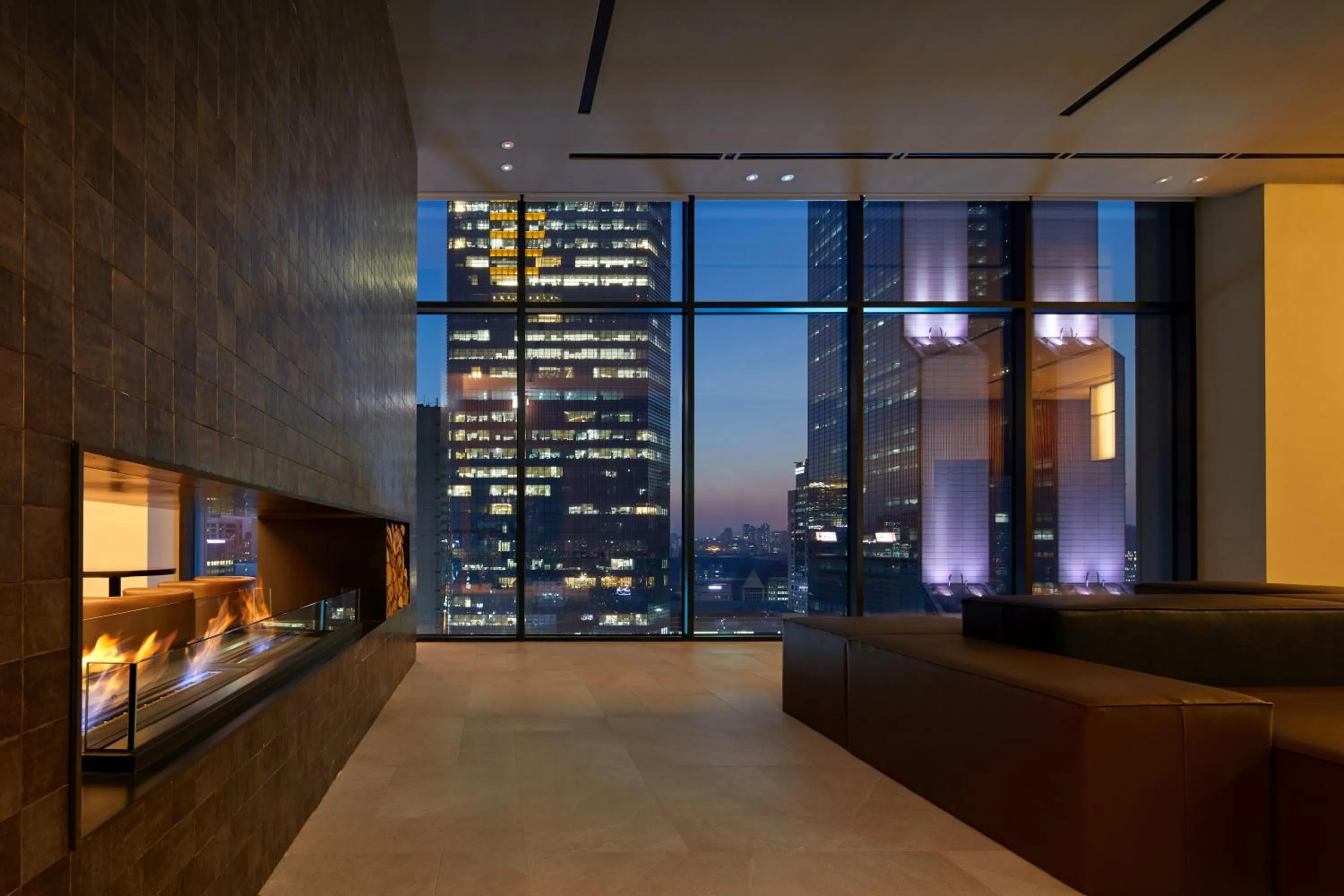 Seating area in Shilla Stay Samsung COEX Center