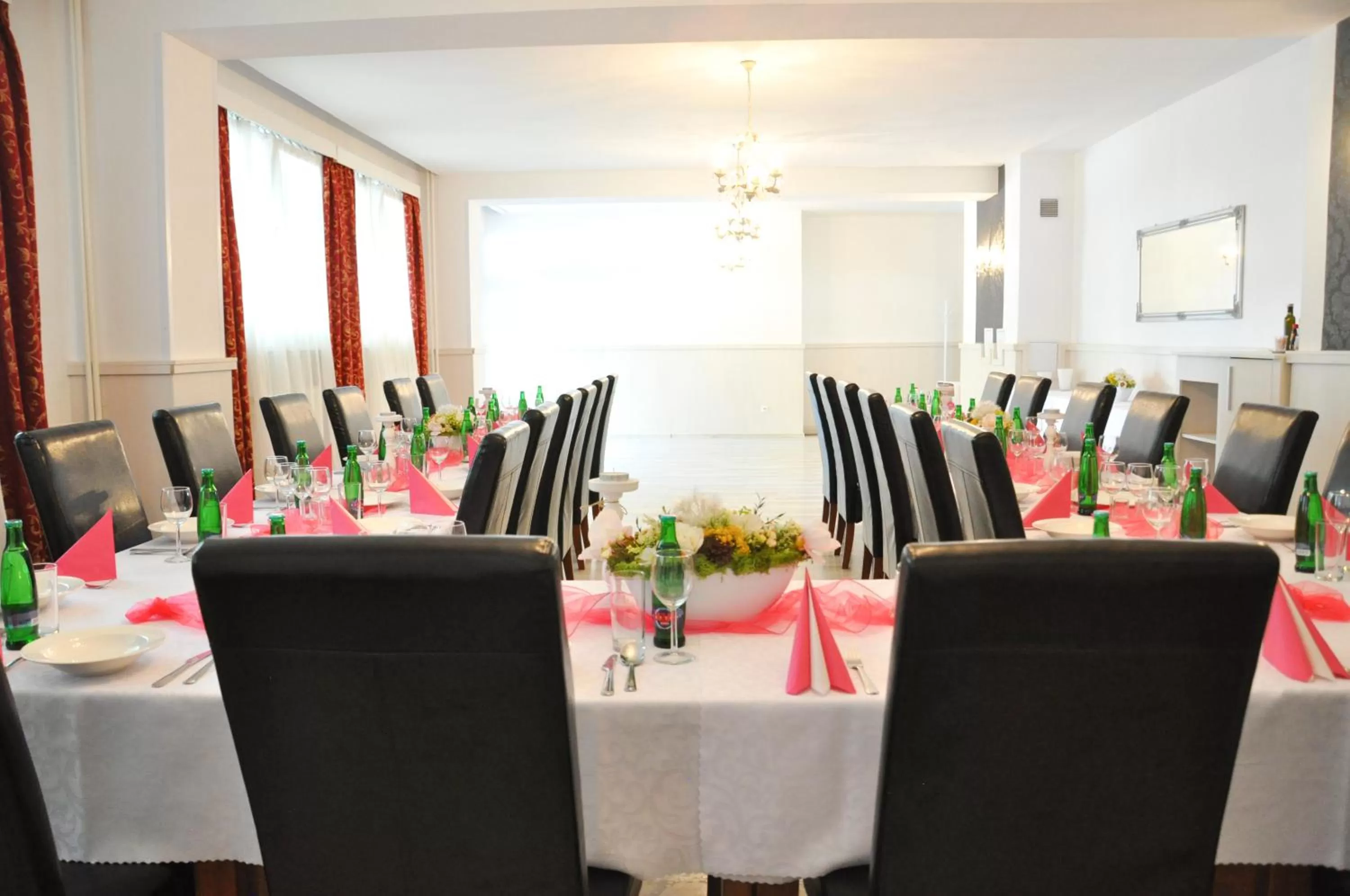 Meeting/conference room in Hotel Garni